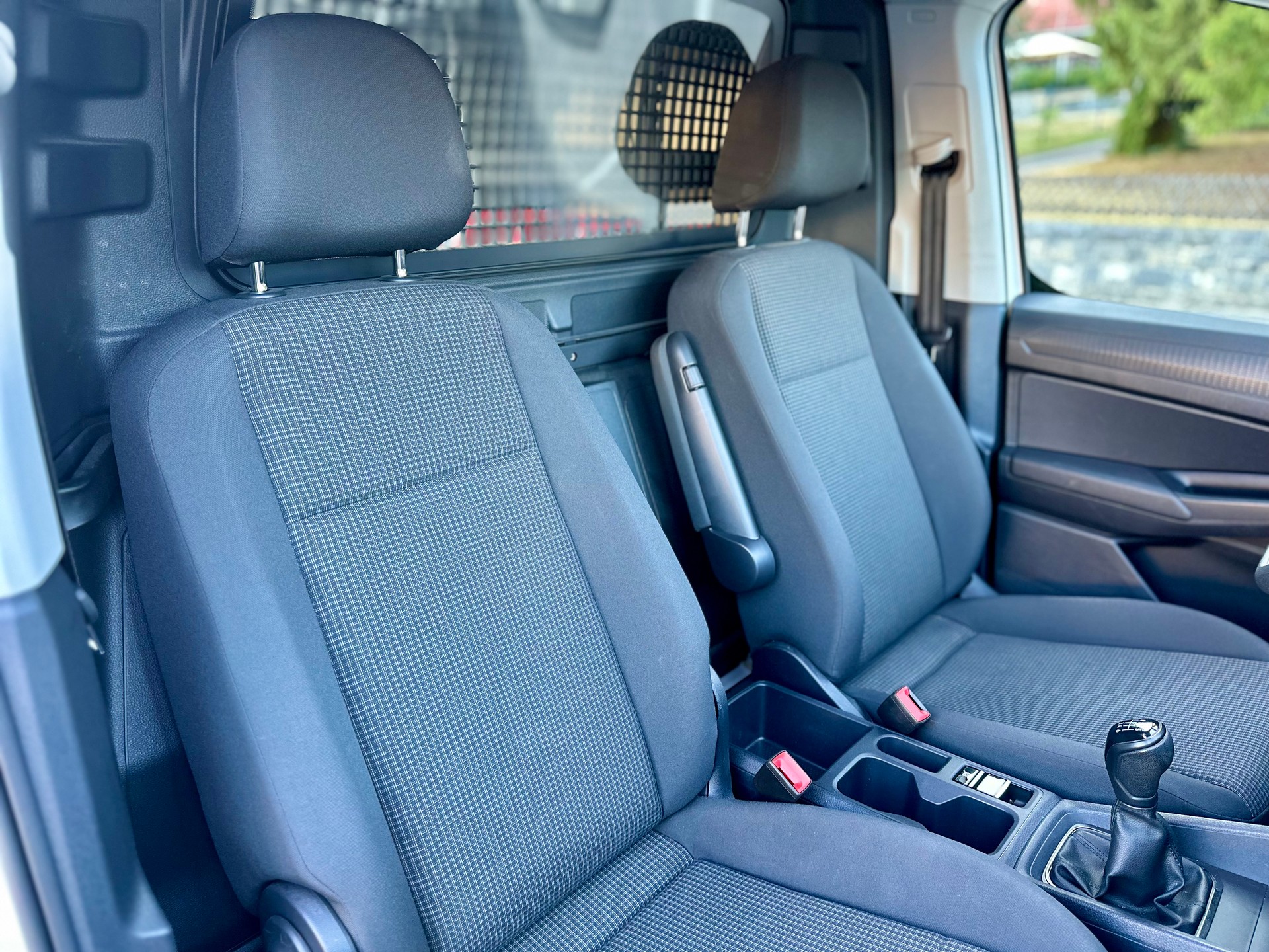 VW Caddy Cargo 1.5 TSI Entry-image-15