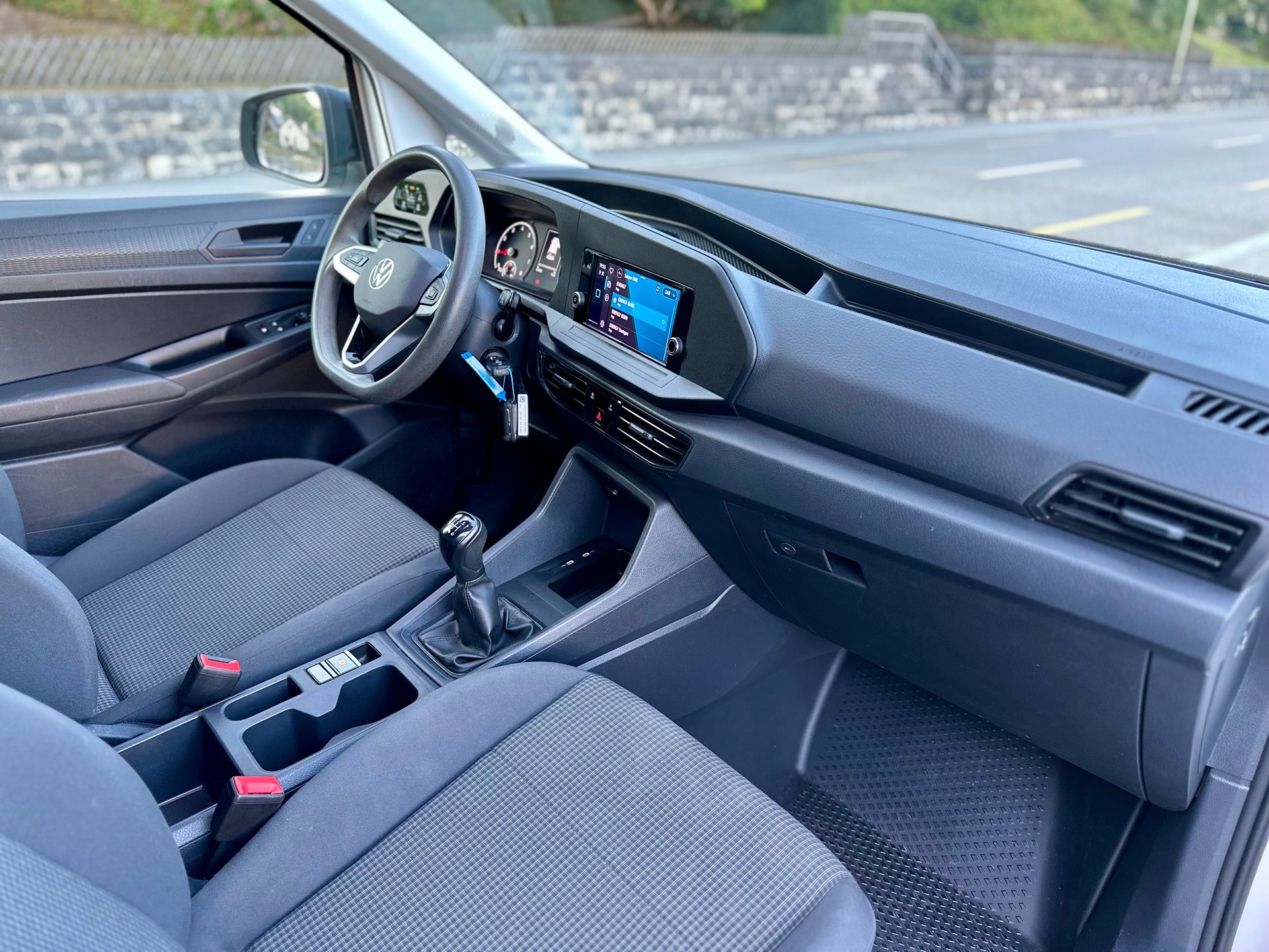 VW Caddy Cargo 1.5 TSI Entry-image-13