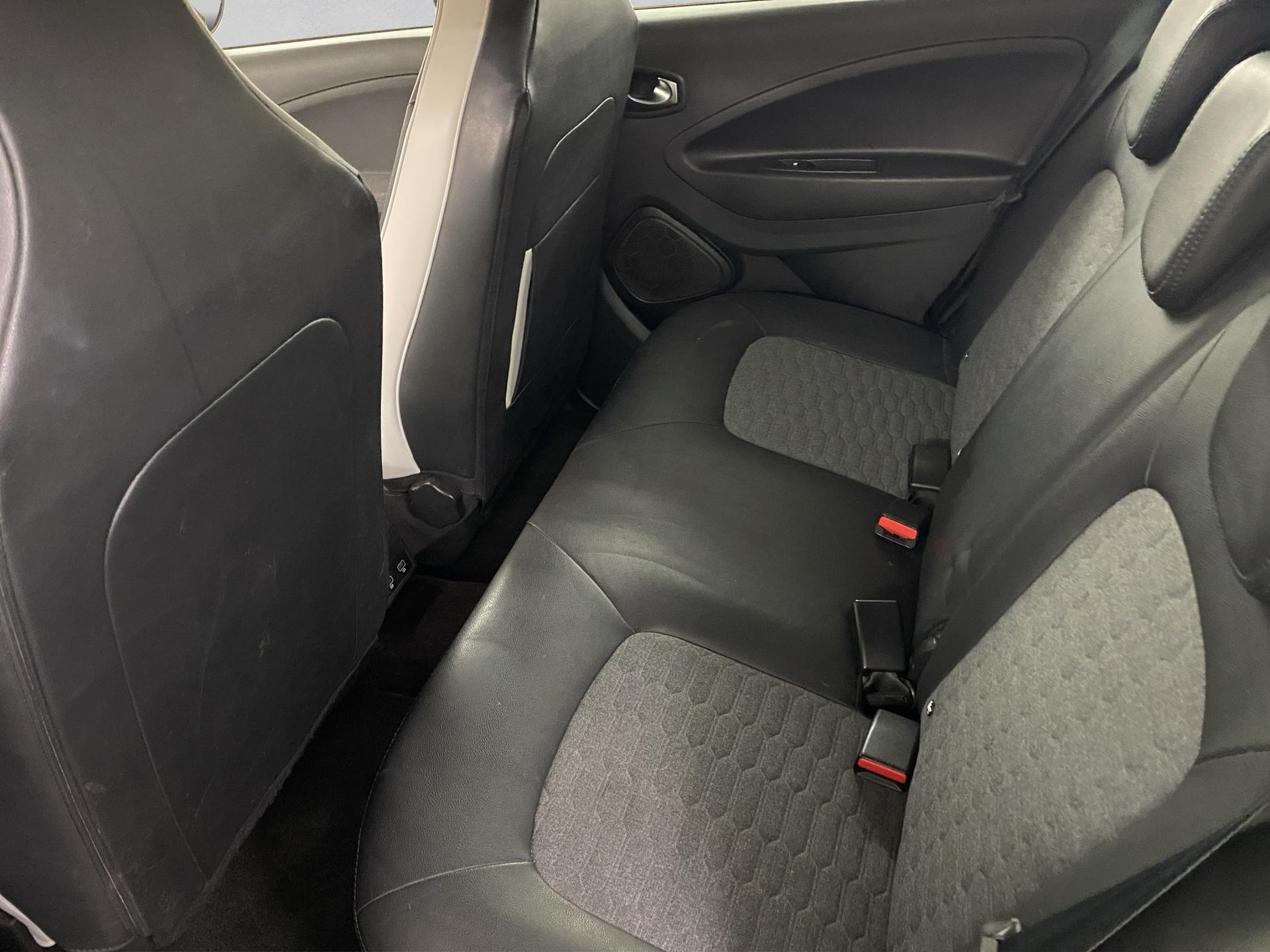 RENAULT Zoe Intens R135 (incl. Batterie)-image-13