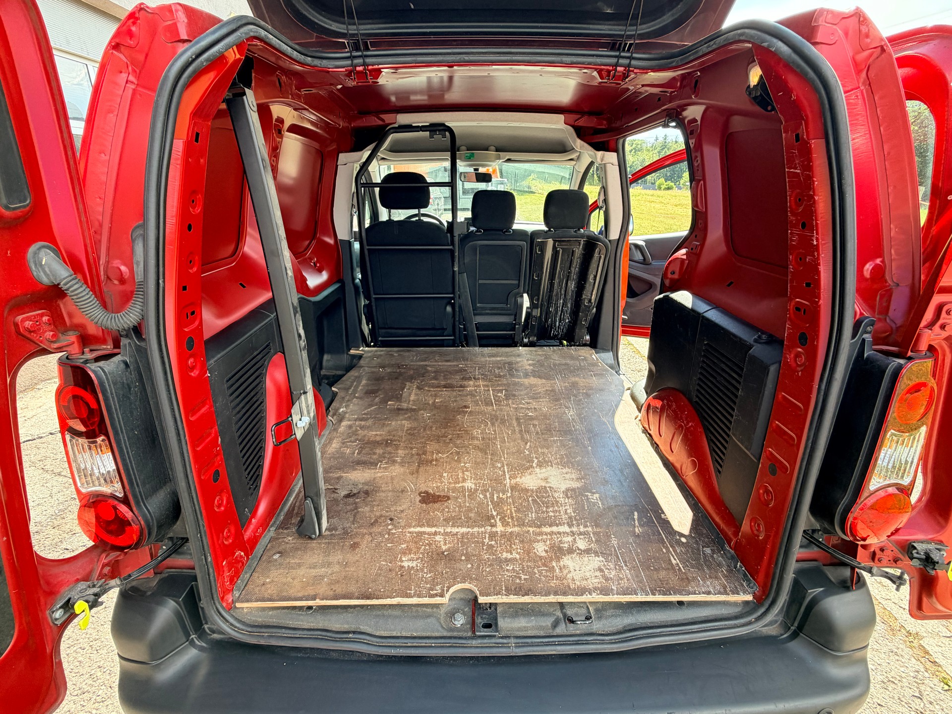 CITROEN Berlingo 1.6 VTi 98 Business-image-8