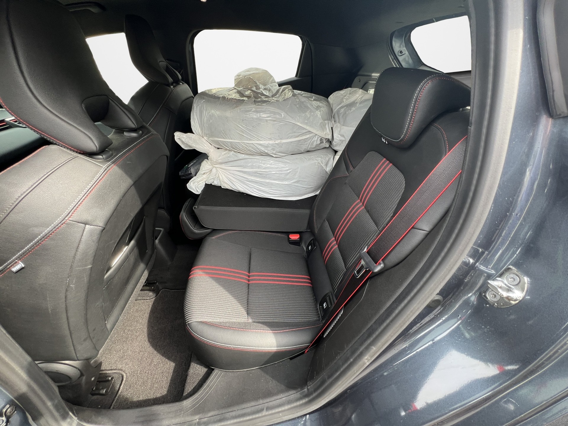 RENAULT Clio 1.6 E-Tech R.S. Line-image-11