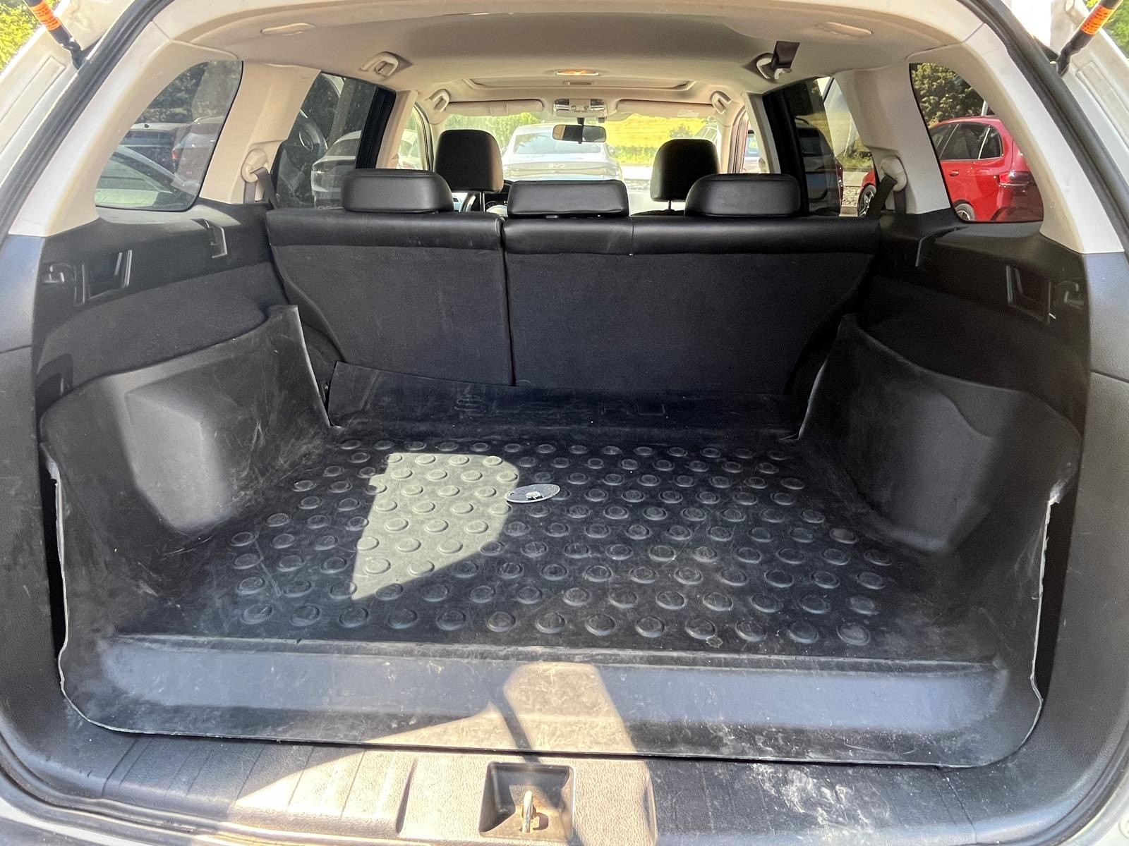 SUBARU Outback 3.6R Executive AWD Automatic-image-7