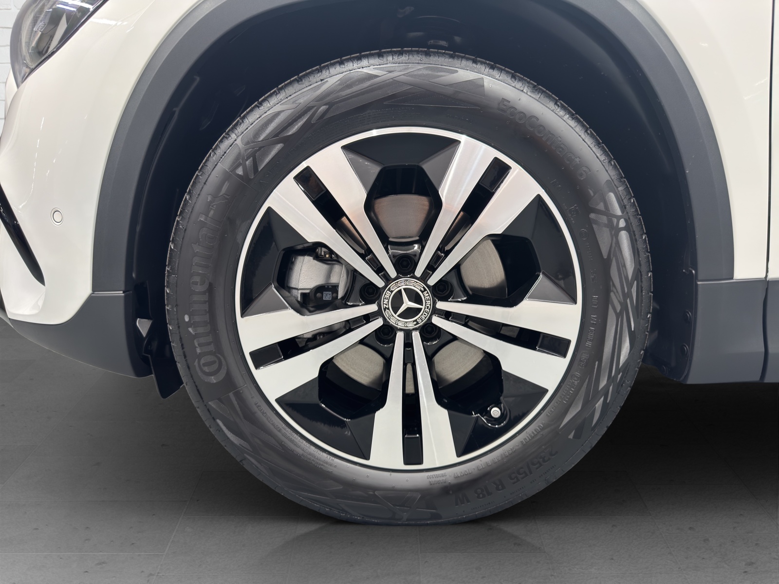 MERCEDES-BENZ GLA 200 Advanced Plus Line Night Star-image-5