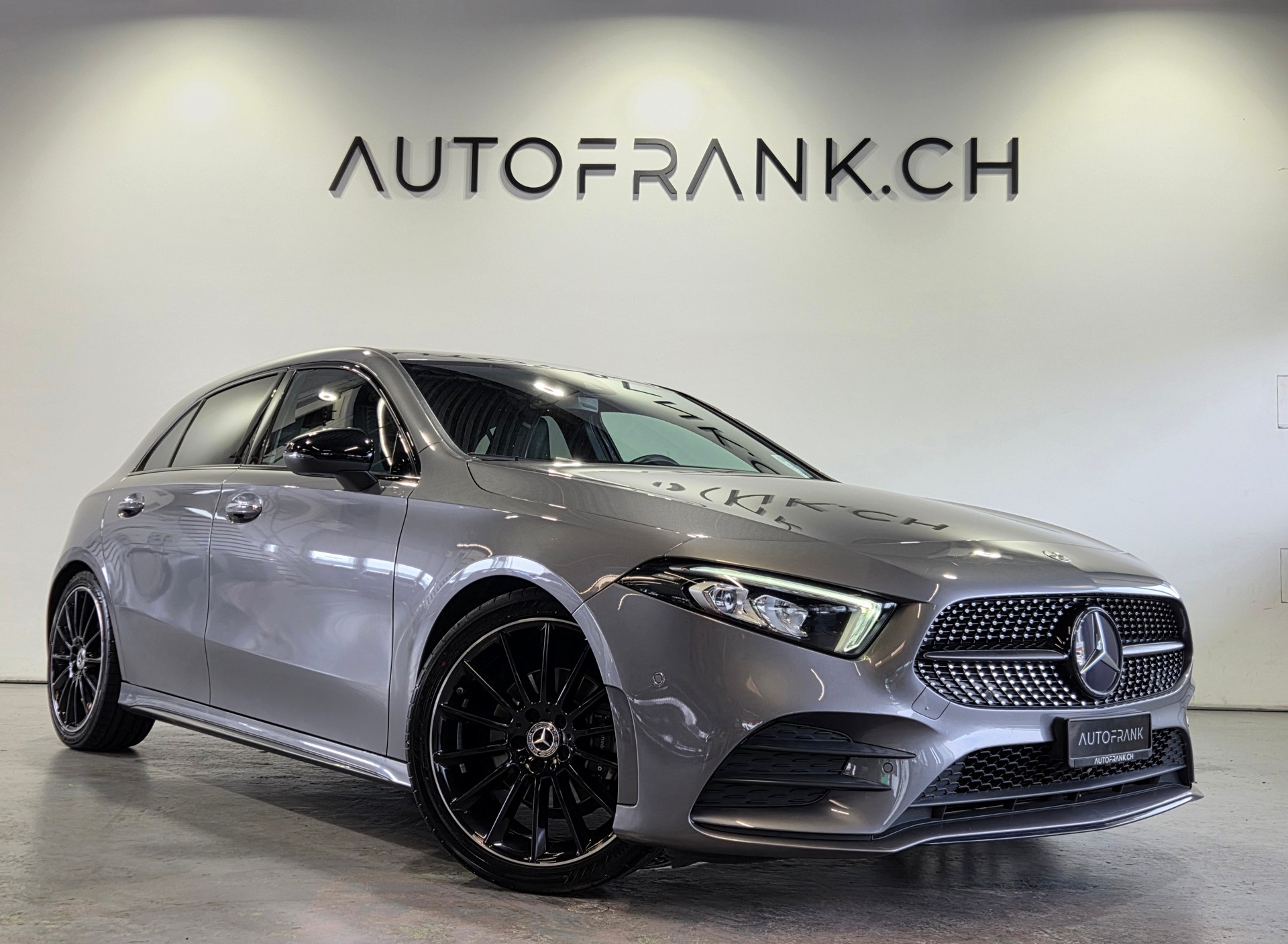 MERCEDES-BENZ A 200 AMG Line-image-13