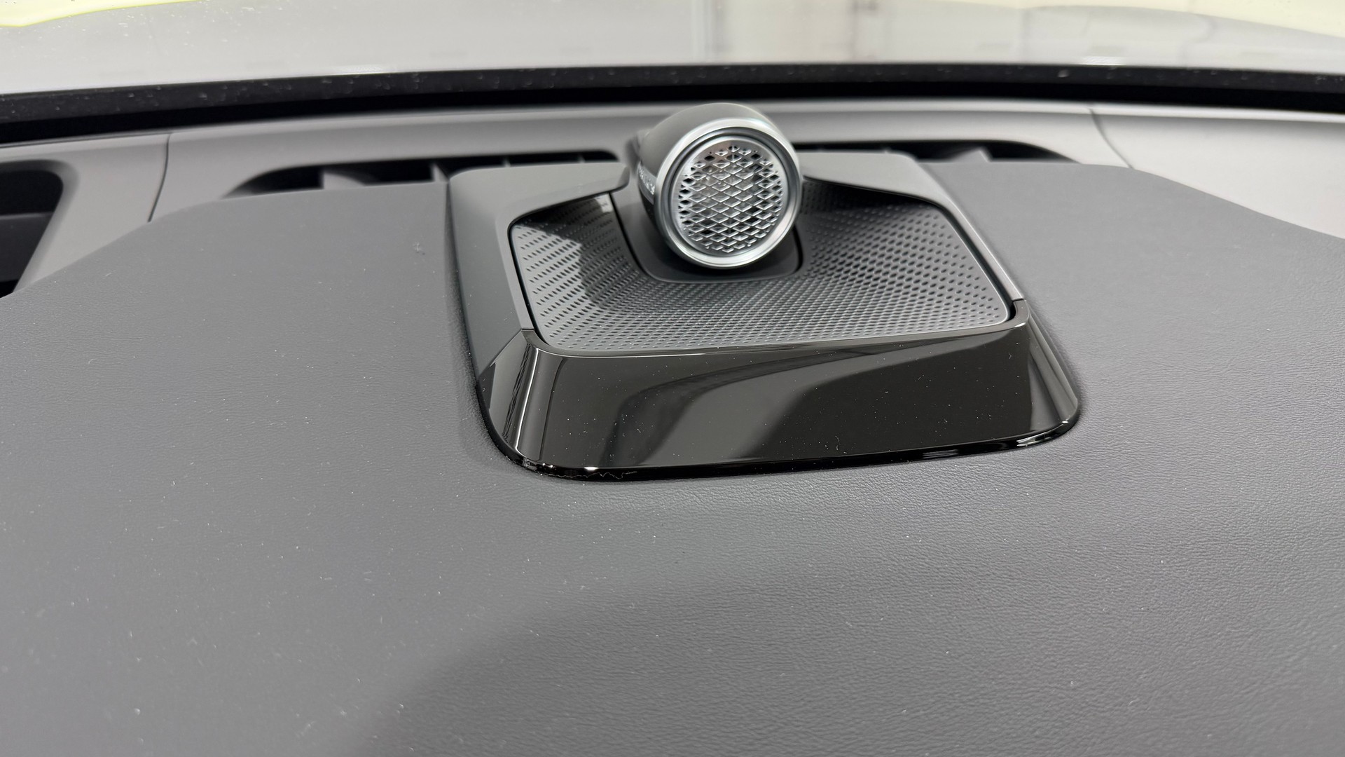 VOLVO EX 90 Twin Ultra AWD-image-11