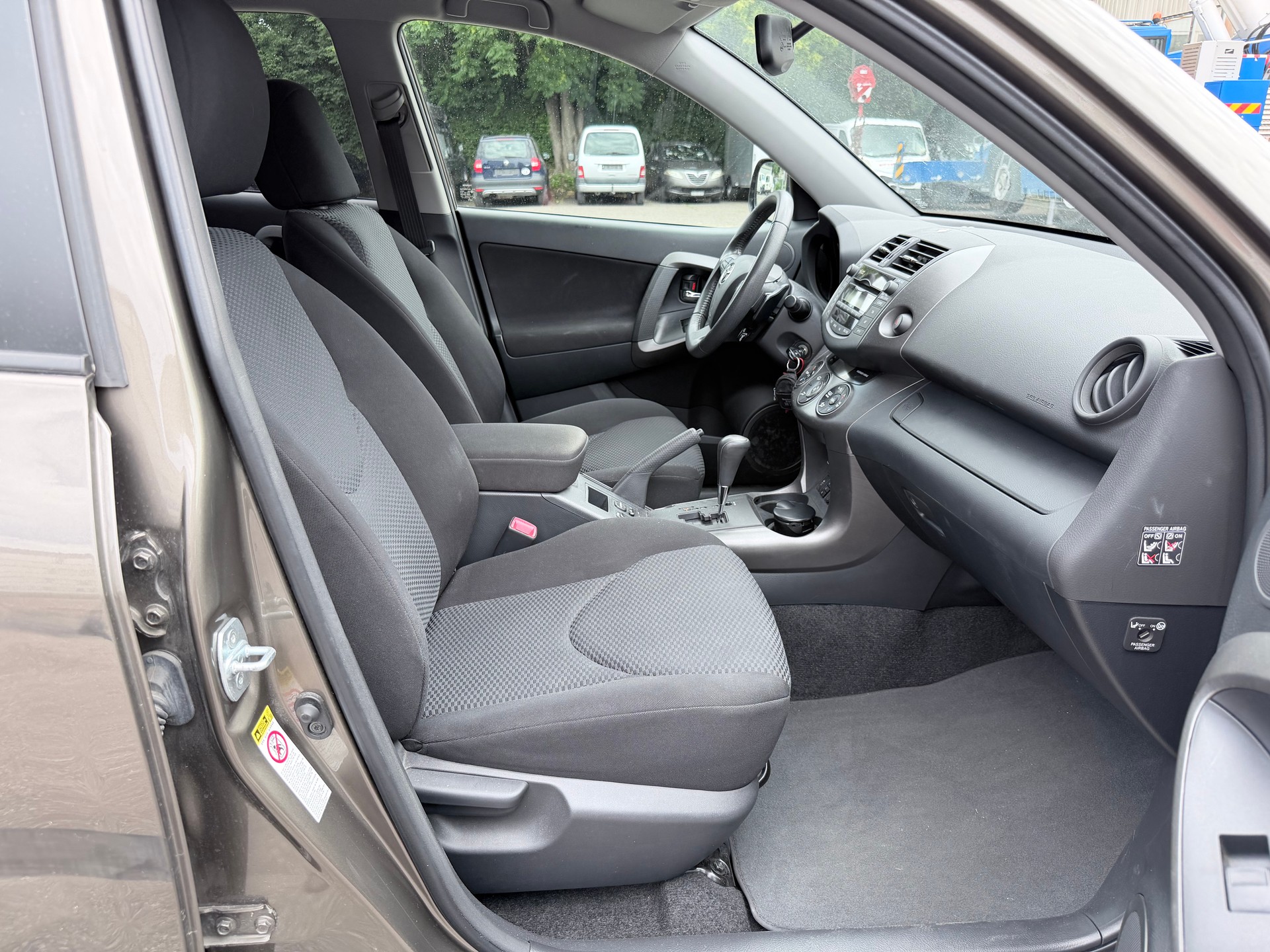 TOYOTA RAV-4 2.0 16V Linea Sol Multidrive-image-6