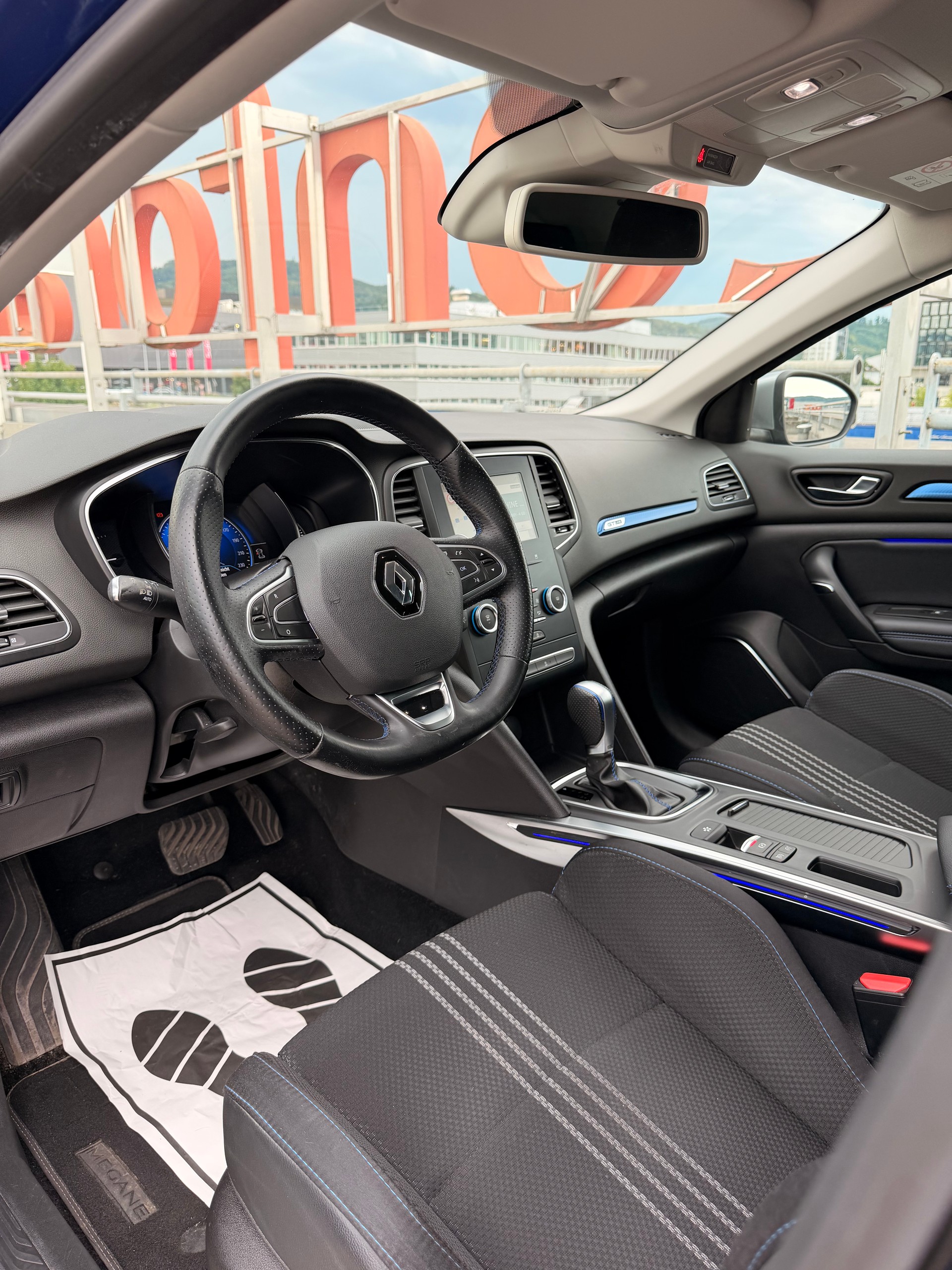 RENAULT Mégane 1.2 16V Turbo GT Line EDC-image-9