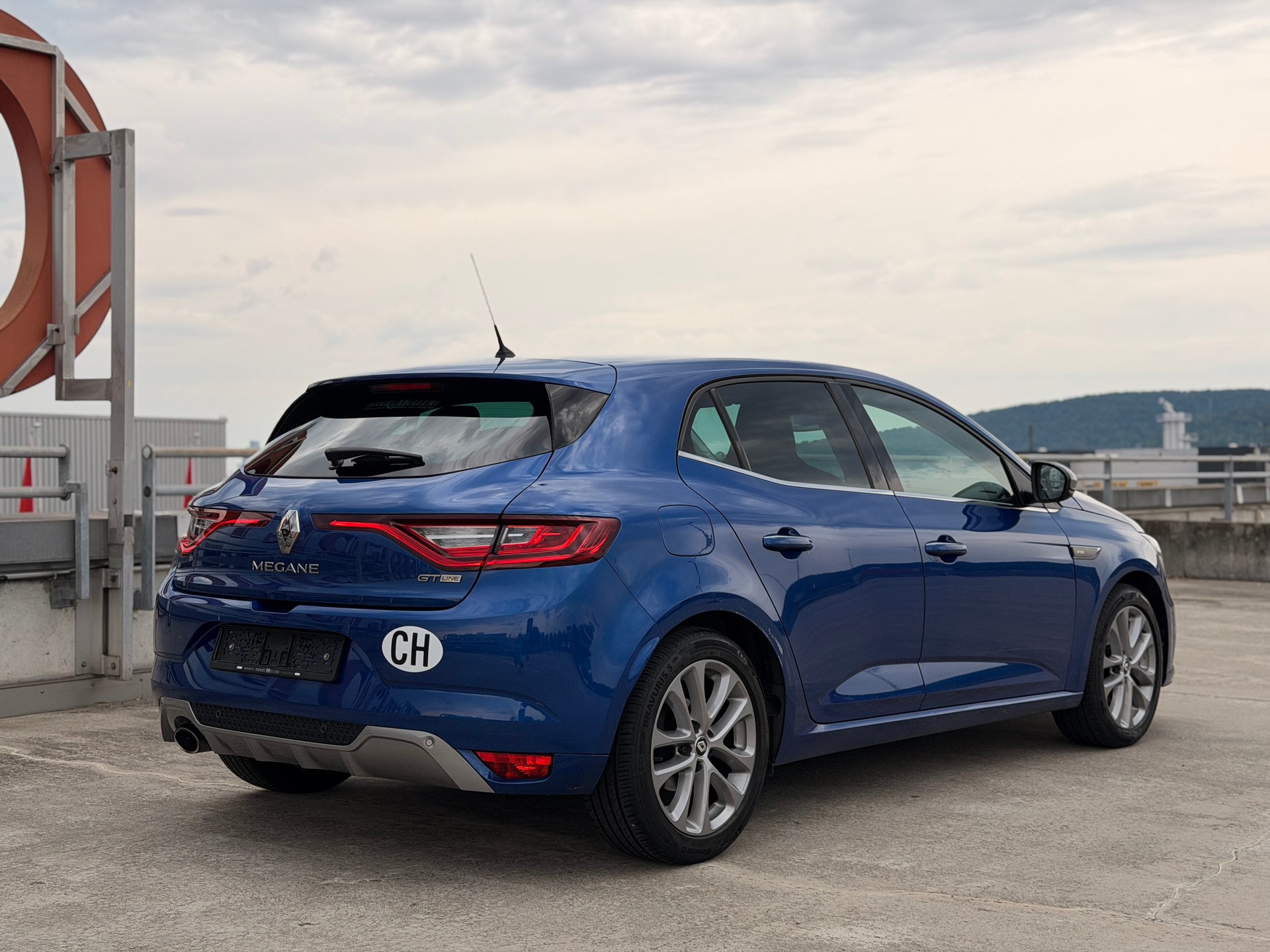 RENAULT Mégane 1.2 16V Turbo GT Line EDC-image-3