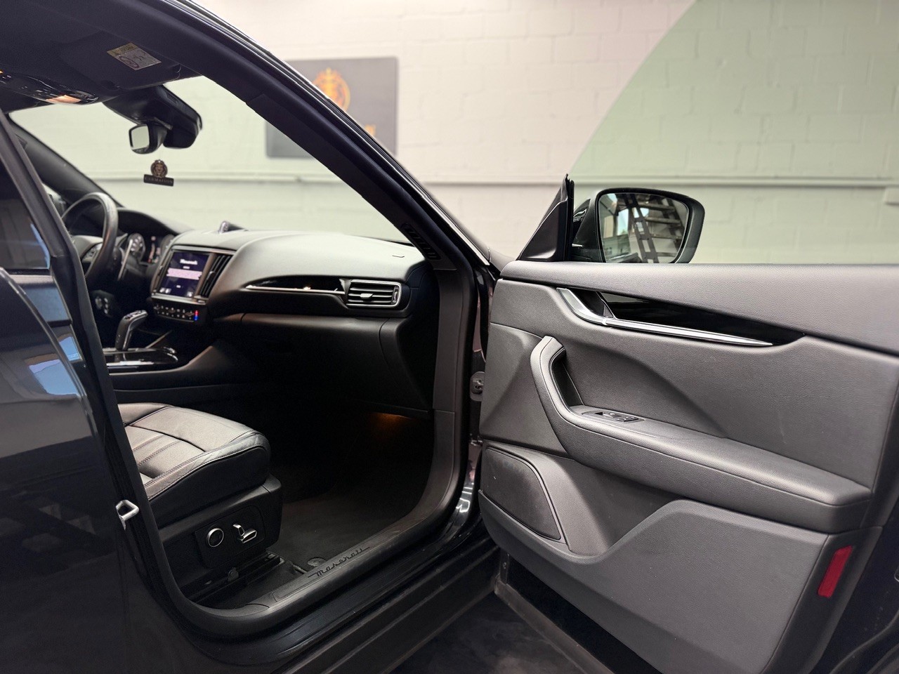 MASERATI Levante 2.0 MHEV GT Hybrid Automatica | 360° Kamera | ACC Tempomat | Schiebedach | AHK 2'700KG-image-20