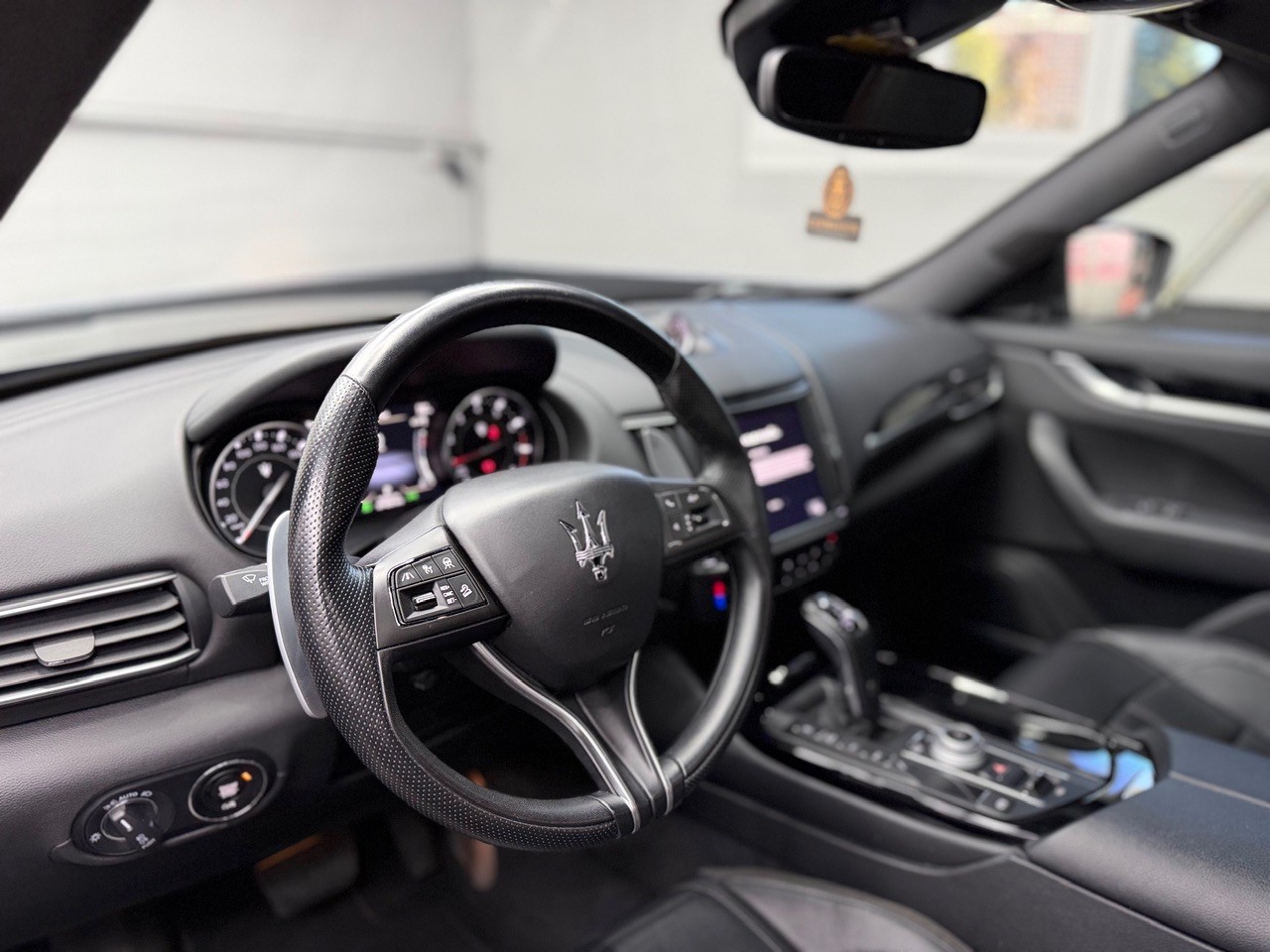 MASERATI Levante 2.0 MHEV GT Hybrid Automatica | 360° Kamera | ACC Tempomat | Schiebedach | AHK 2'700KG-image-12