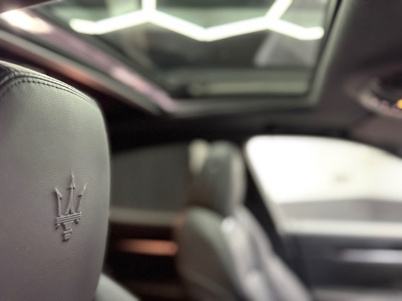 MASERATI Levante 2.0 MHEV GT Hybrid Automatica | 360° Kamera | ACC Tempomat | Schiebedach | AHK 2'700KG-image-23