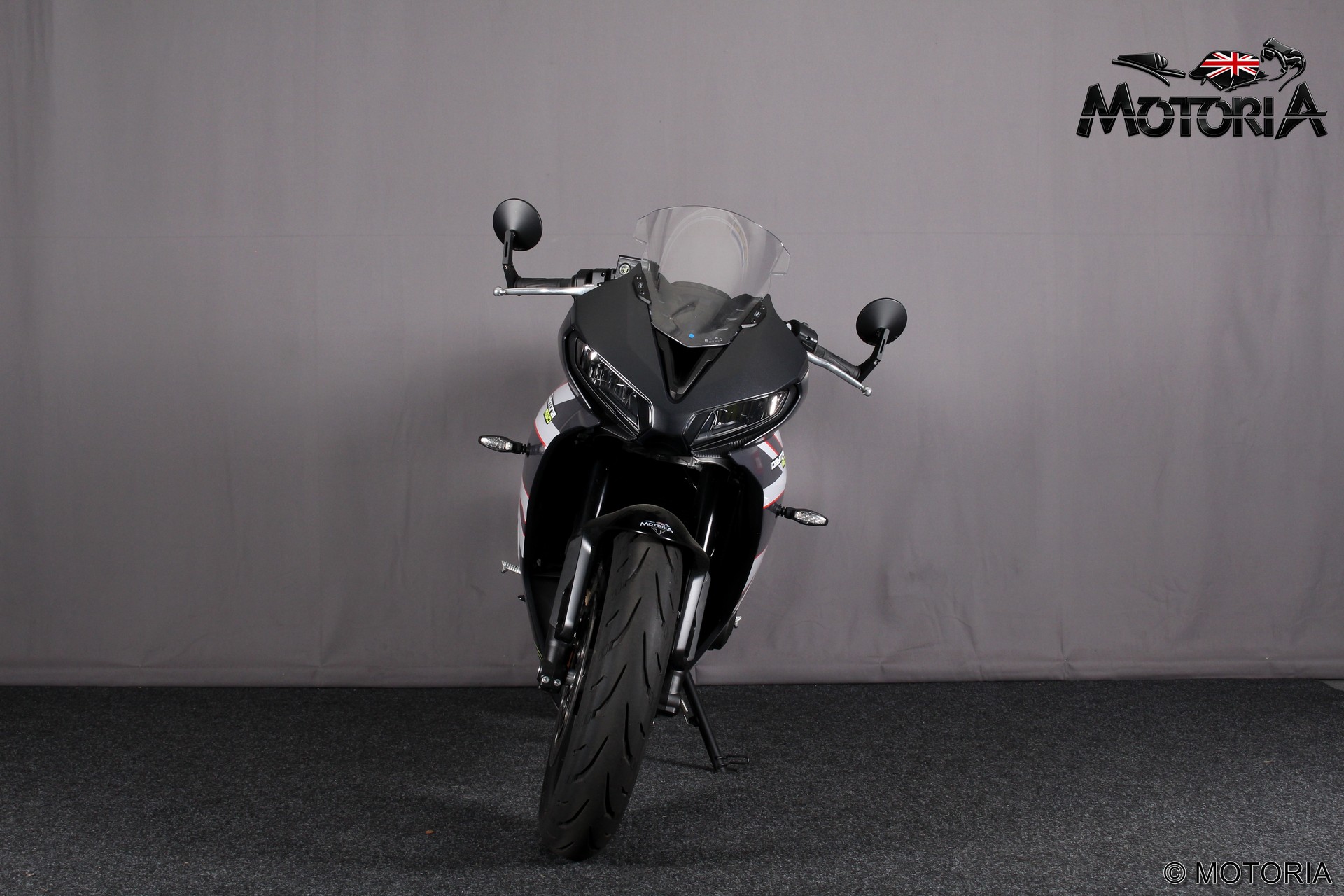 TRIUMPH Daytona 660 Sport-image-7