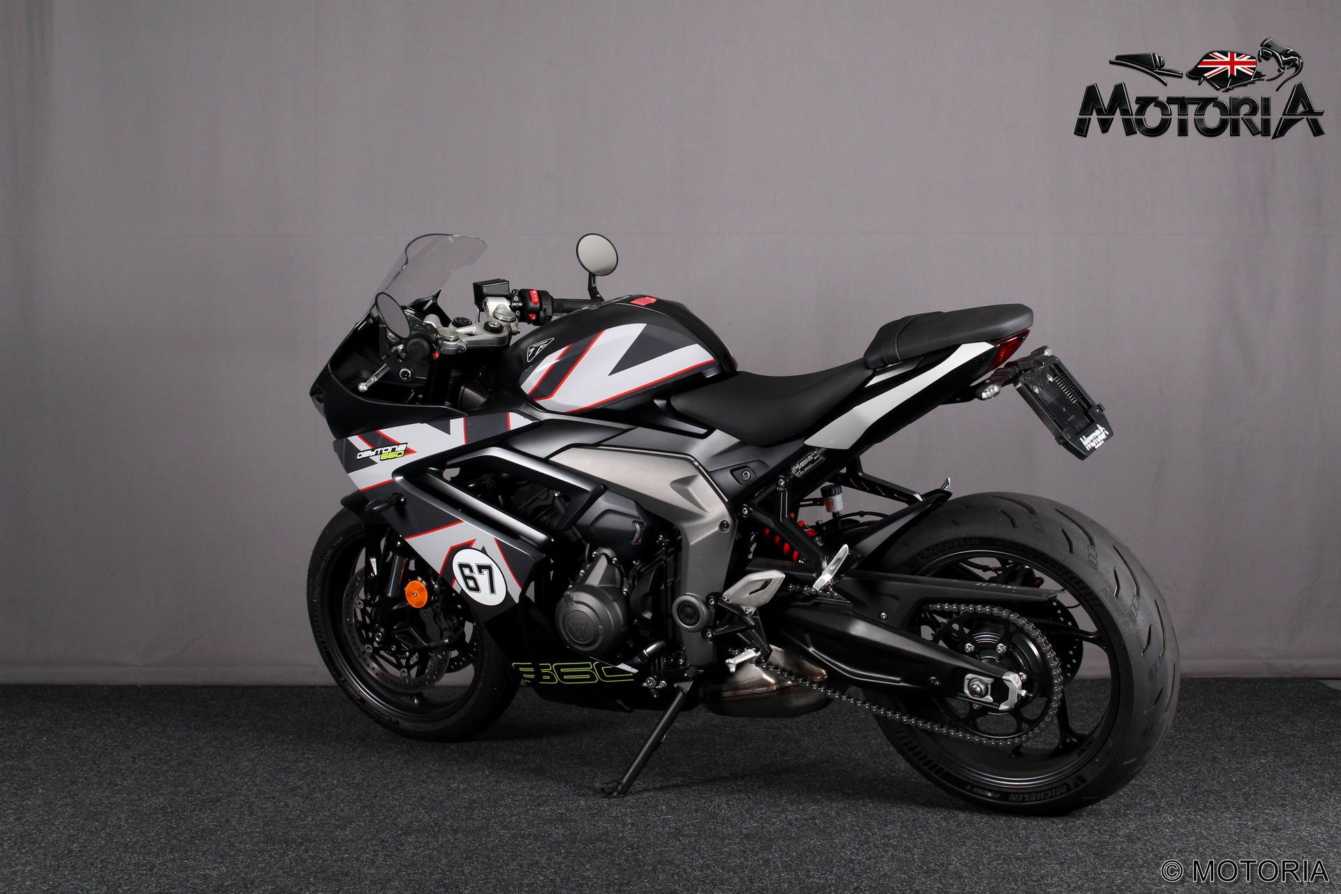 TRIUMPH Daytona 660 Sport-image-4