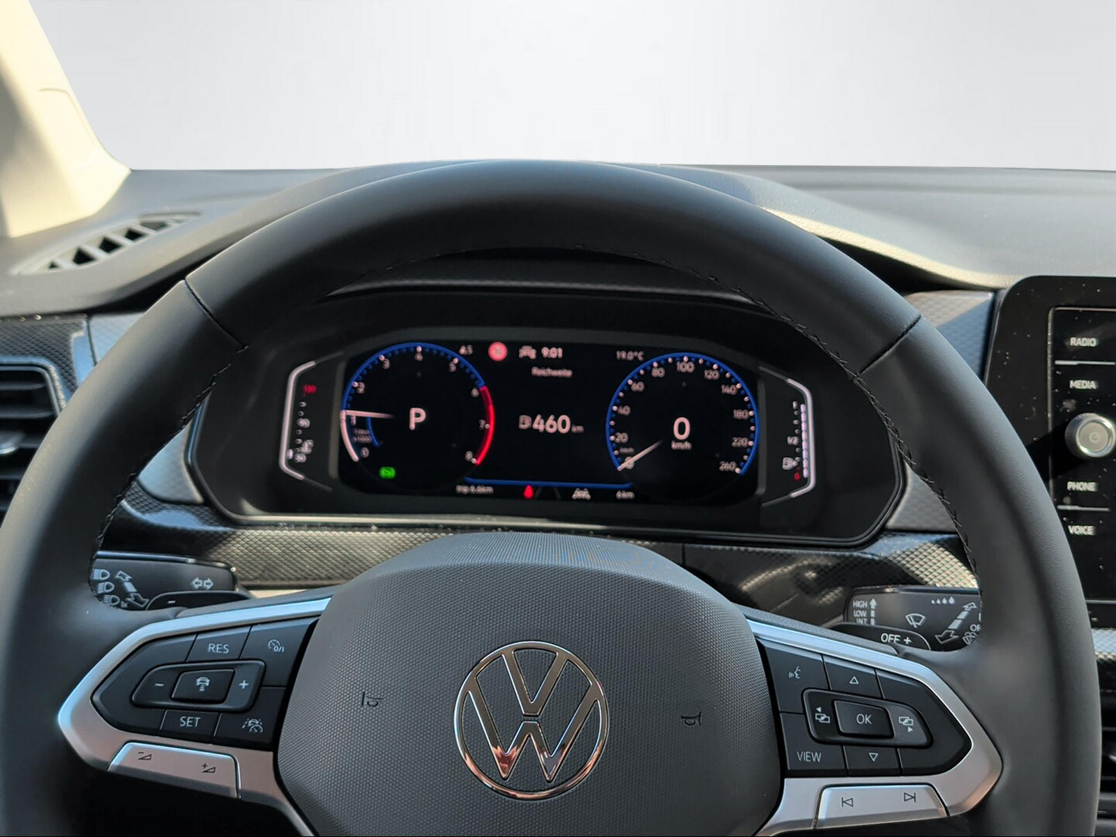 VW T-Cross LI 1.5 TSI 150PS 1500ccm 150PS/110kW 4 Zylinder TSI Benzin-image-6