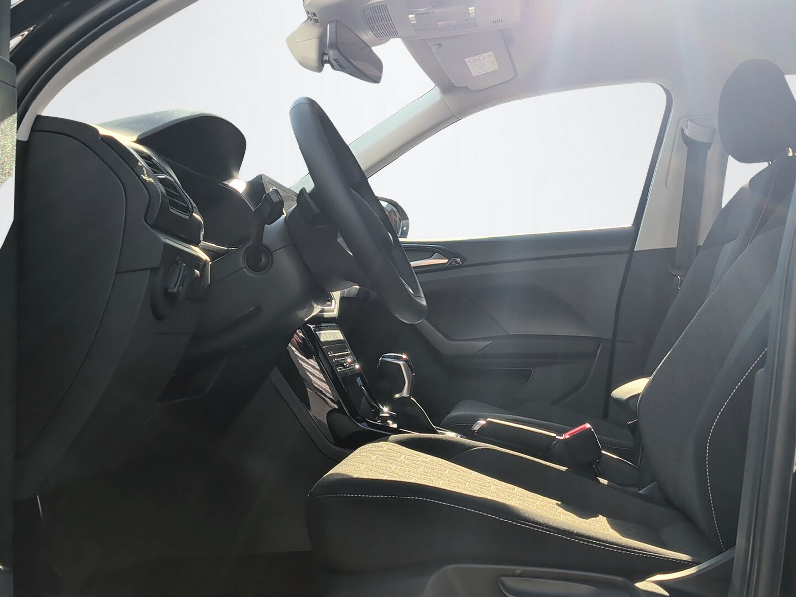 VW T-Cross LI 1.5 TSI 150PS 1500ccm 150PS/110kW 4 Zylinder TSI Benzin-image-4