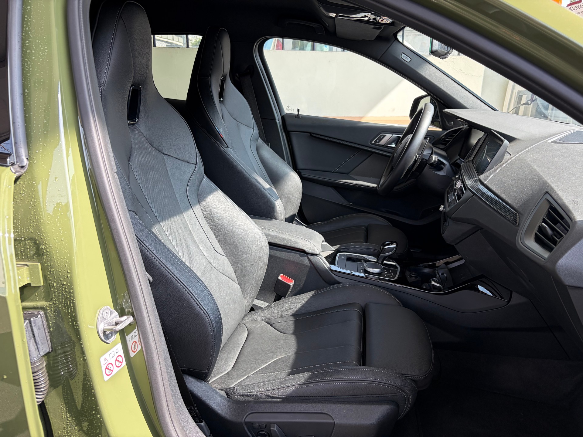 BMW M135i xDrive Swiss Performance Steptronic-image-13
