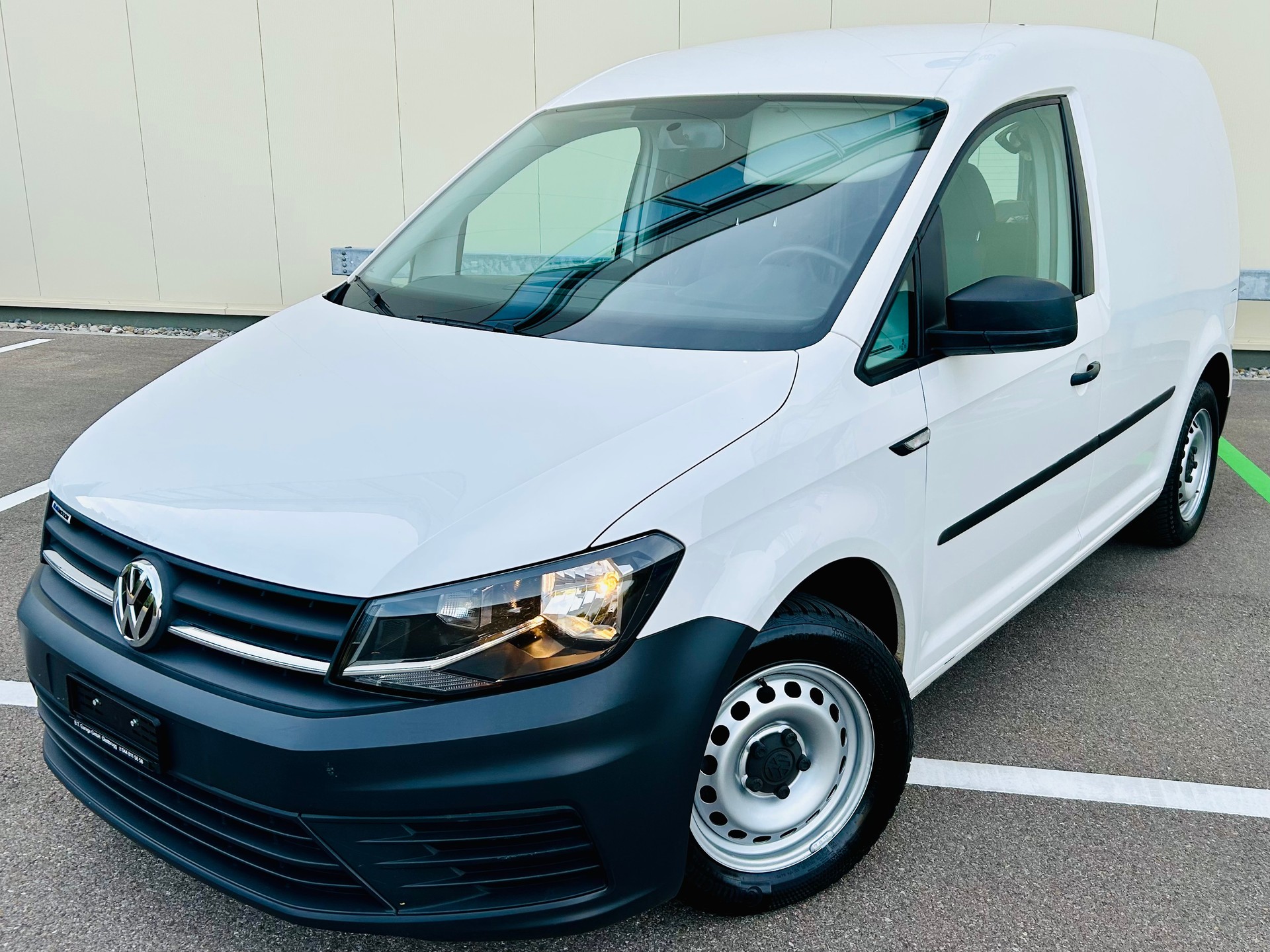 VW Caddy 2.0TDI BlueMotion-image-0