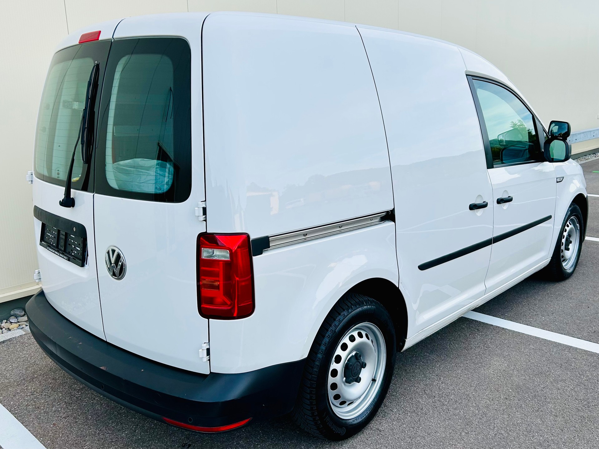 VW Caddy 2.0TDI BlueMotion-image-5