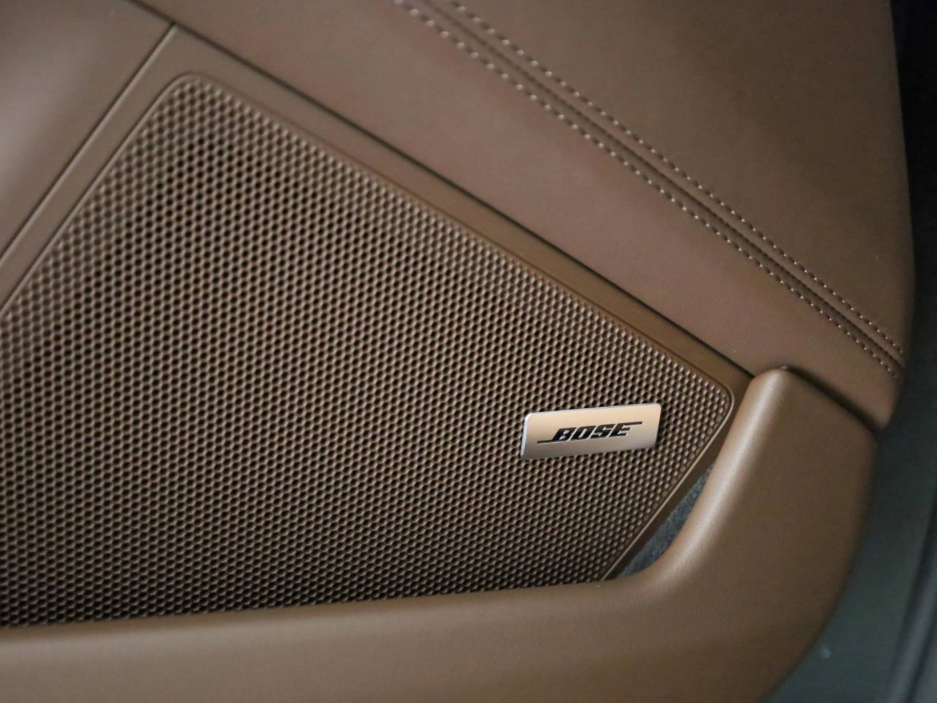 PORSCHE 911 Carrera 4S Cabriolet-image-14