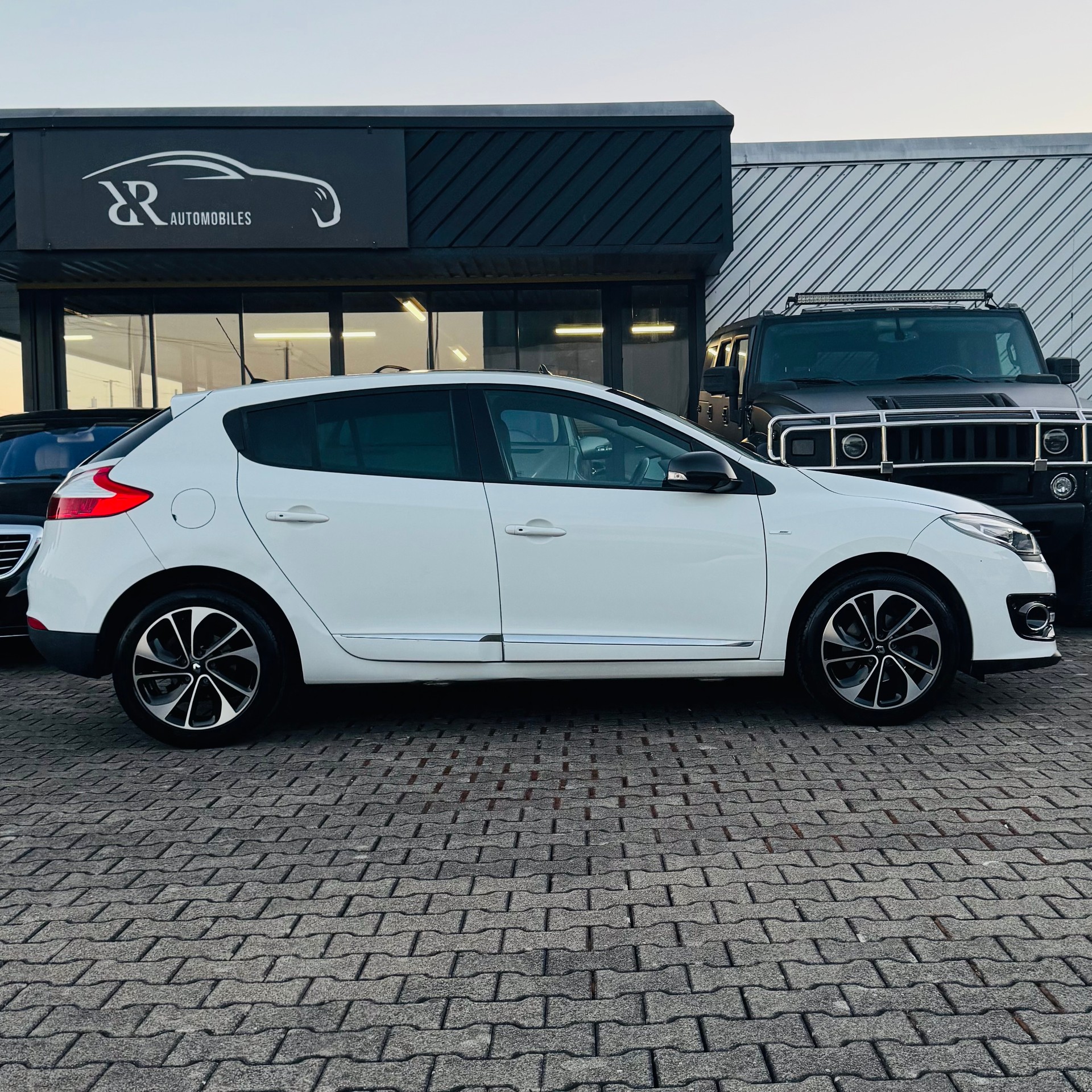 RENAULT Mégane 1.2 16V Turbo Swiss Edition EDC-image-1