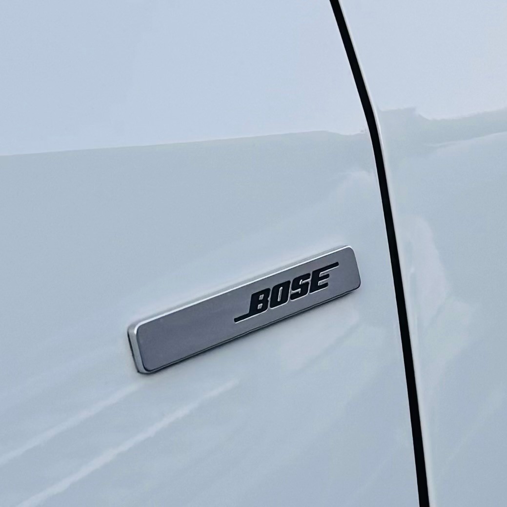 RENAULT Mégane 1.2 16V Turbo Swiss Edition EDC-image-4