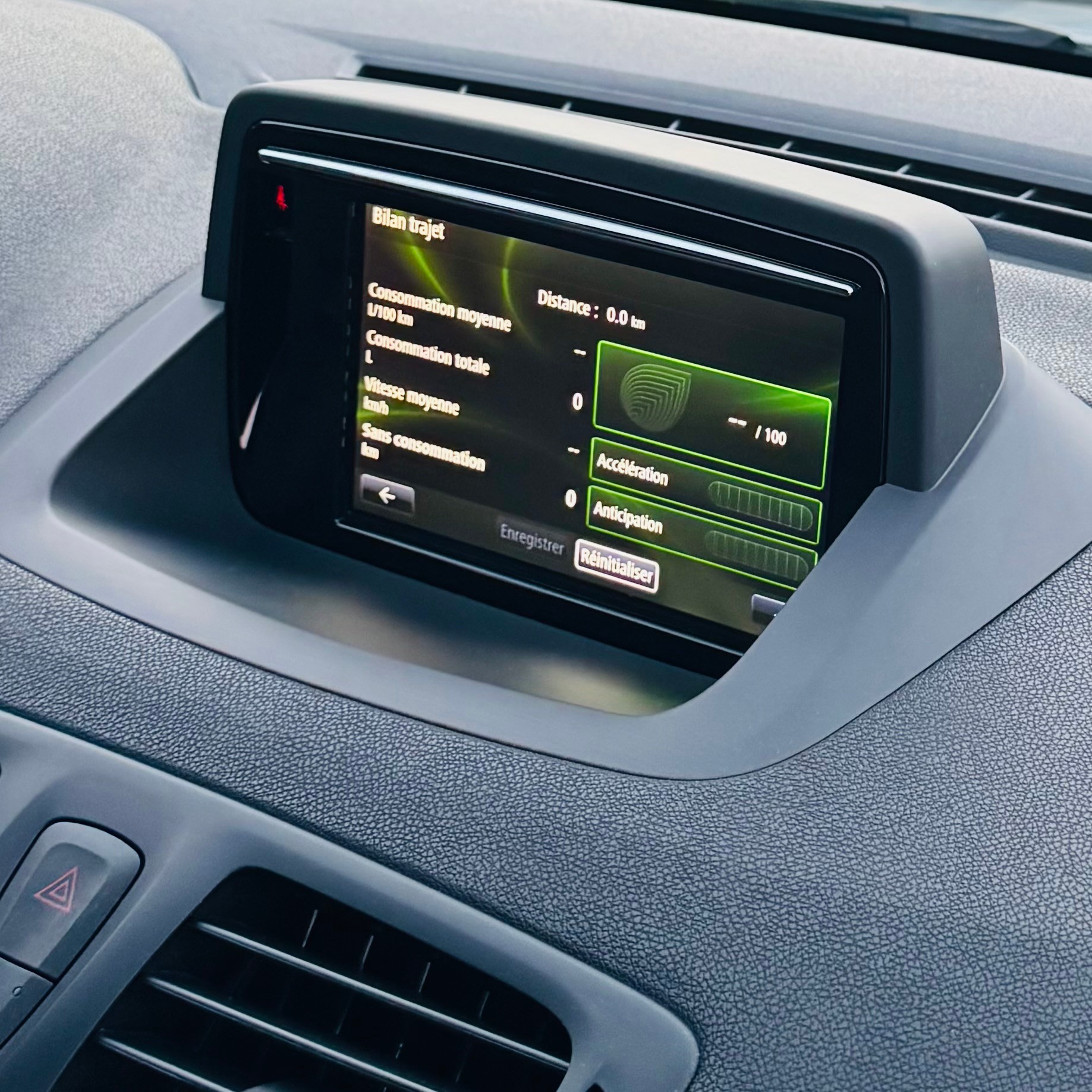 RENAULT Mégane 1.2 16V Turbo Swiss Edition EDC-image-18