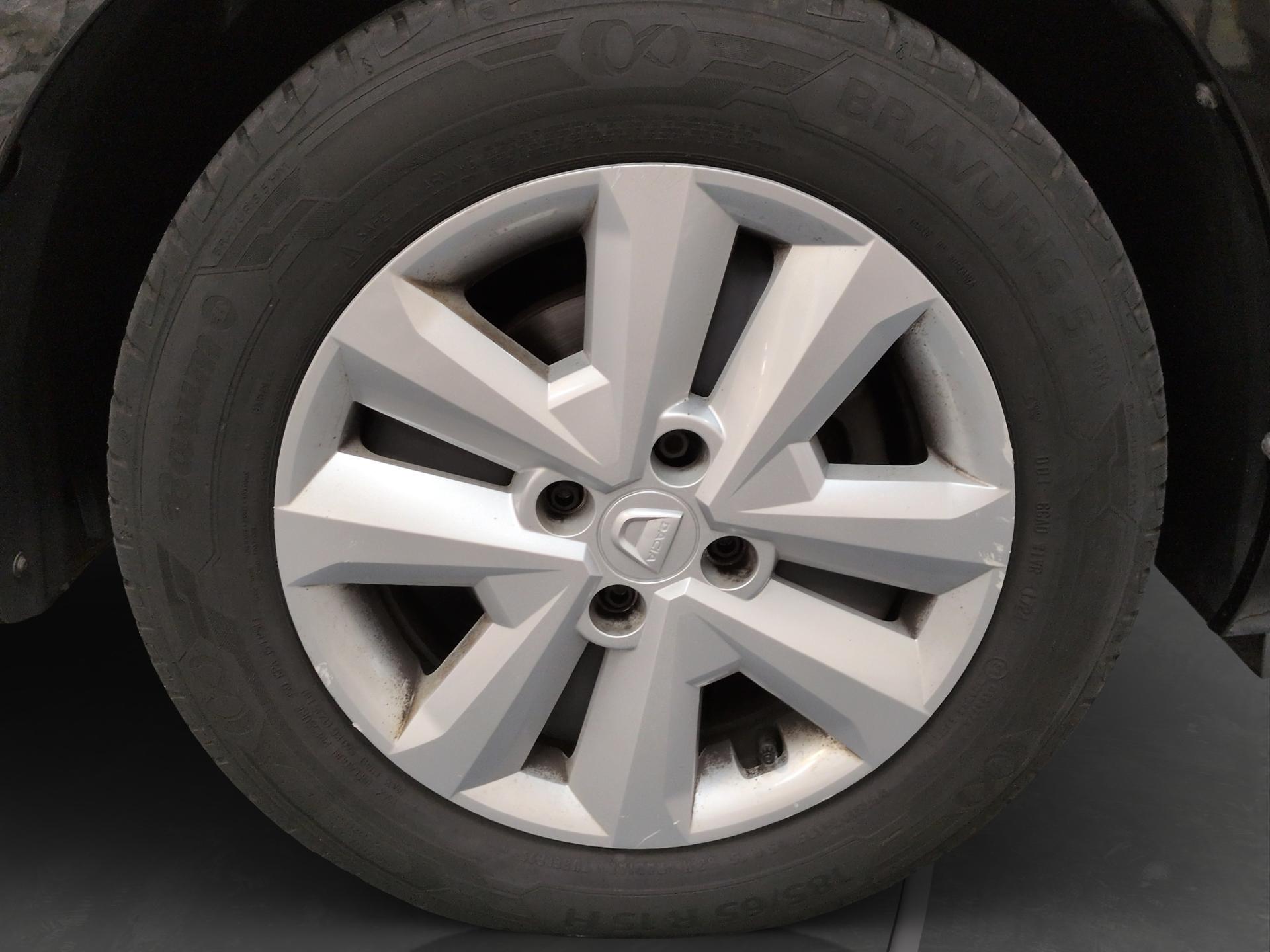 DACIA Sandero TCe 90 Comfort-image-17