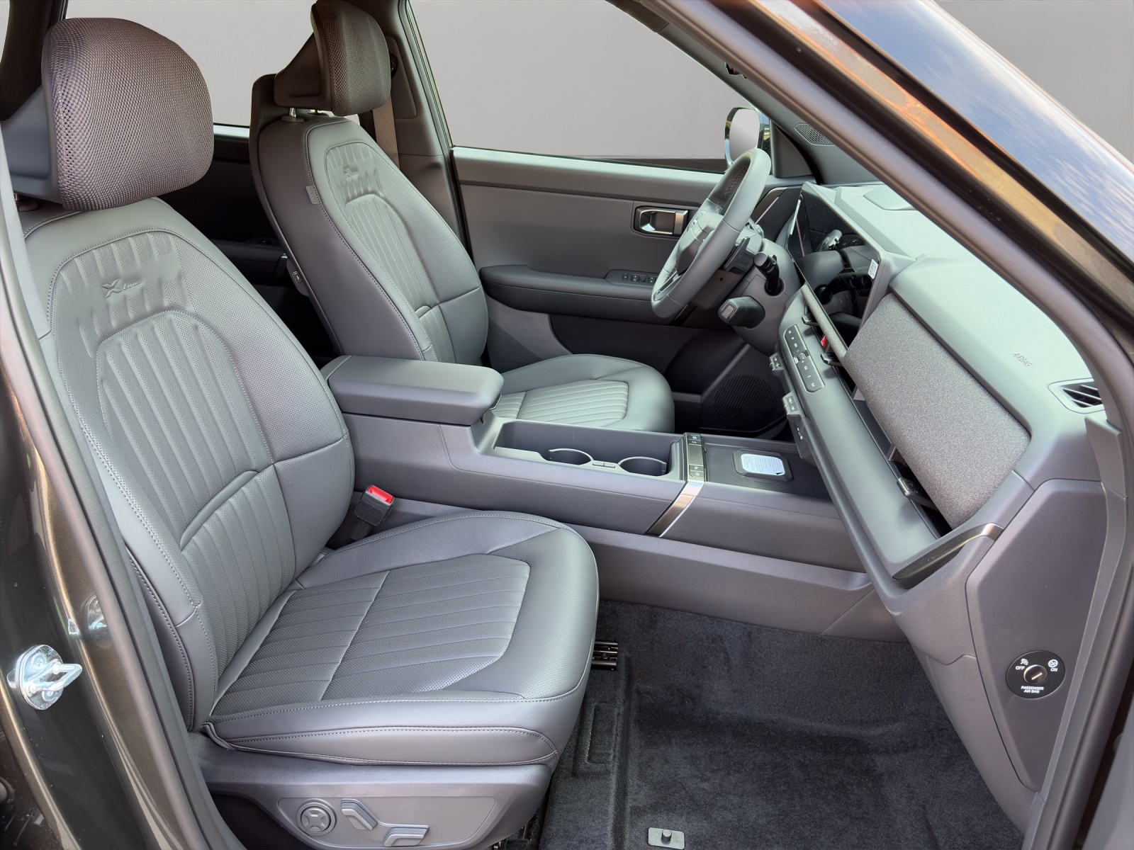 KIA Seltos 1.6T-GDi X-Line 7DCT 4x4** der neue SUV Allrad mit kraftvollem Design** / 0.99% Leasing-Aktion-image-9