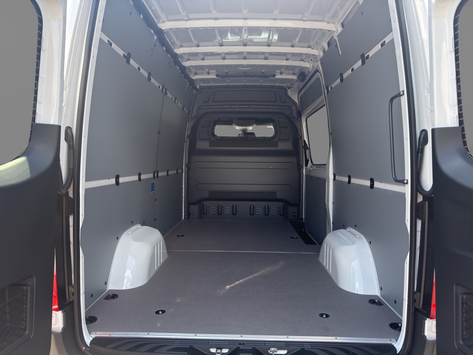 MERCEDES-BENZ Sprinter 319 CDI Standard 9G-TRONIC-image-10