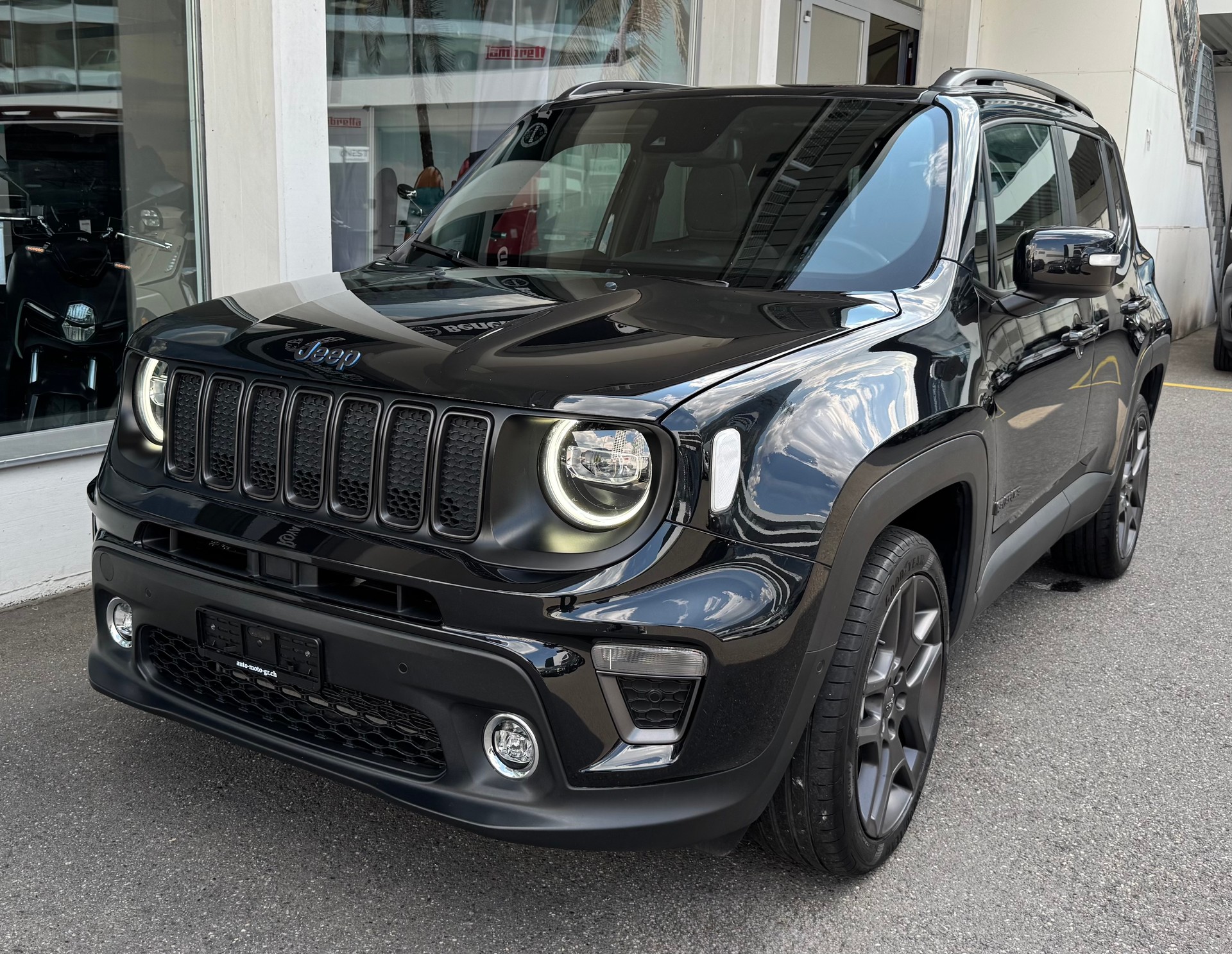 JEEP Renegade 1.3 T PHEV S AWD-image-5