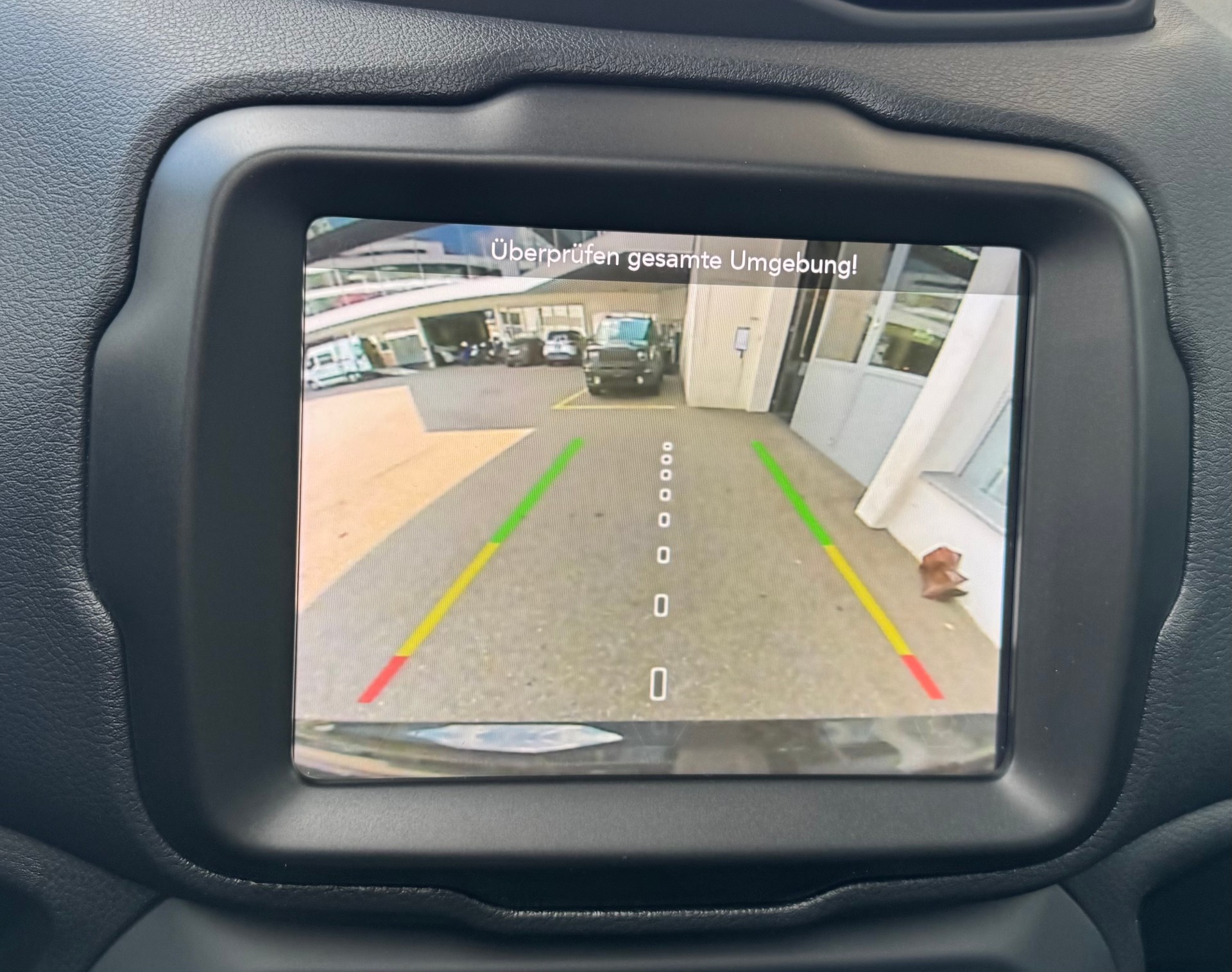 JEEP Renegade 1.3 T PHEV S AWD-image-16
