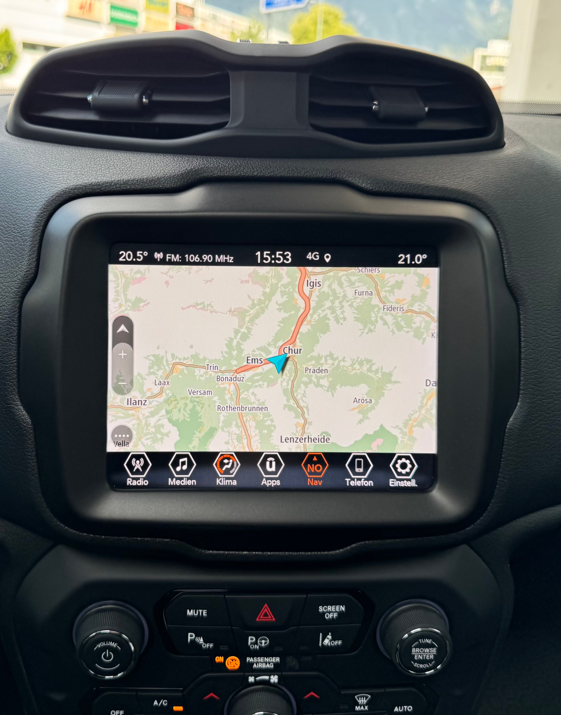 JEEP Renegade 1.3 T PHEV S AWD-image-15