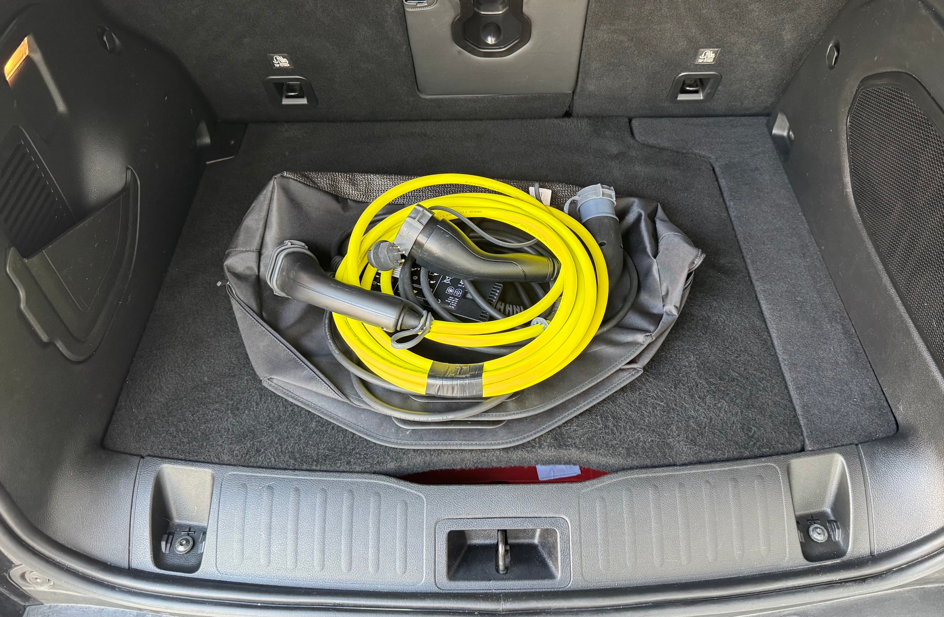 JEEP Renegade 1.3 T PHEV S AWD-image-11