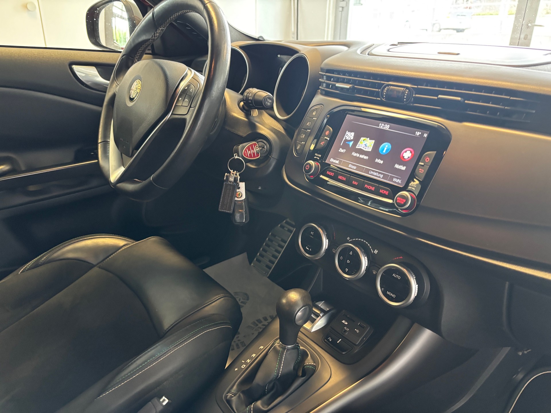 ALFA ROMEO Giulietta 1750 TBi Quadrifoglio Verde TCT-image-7