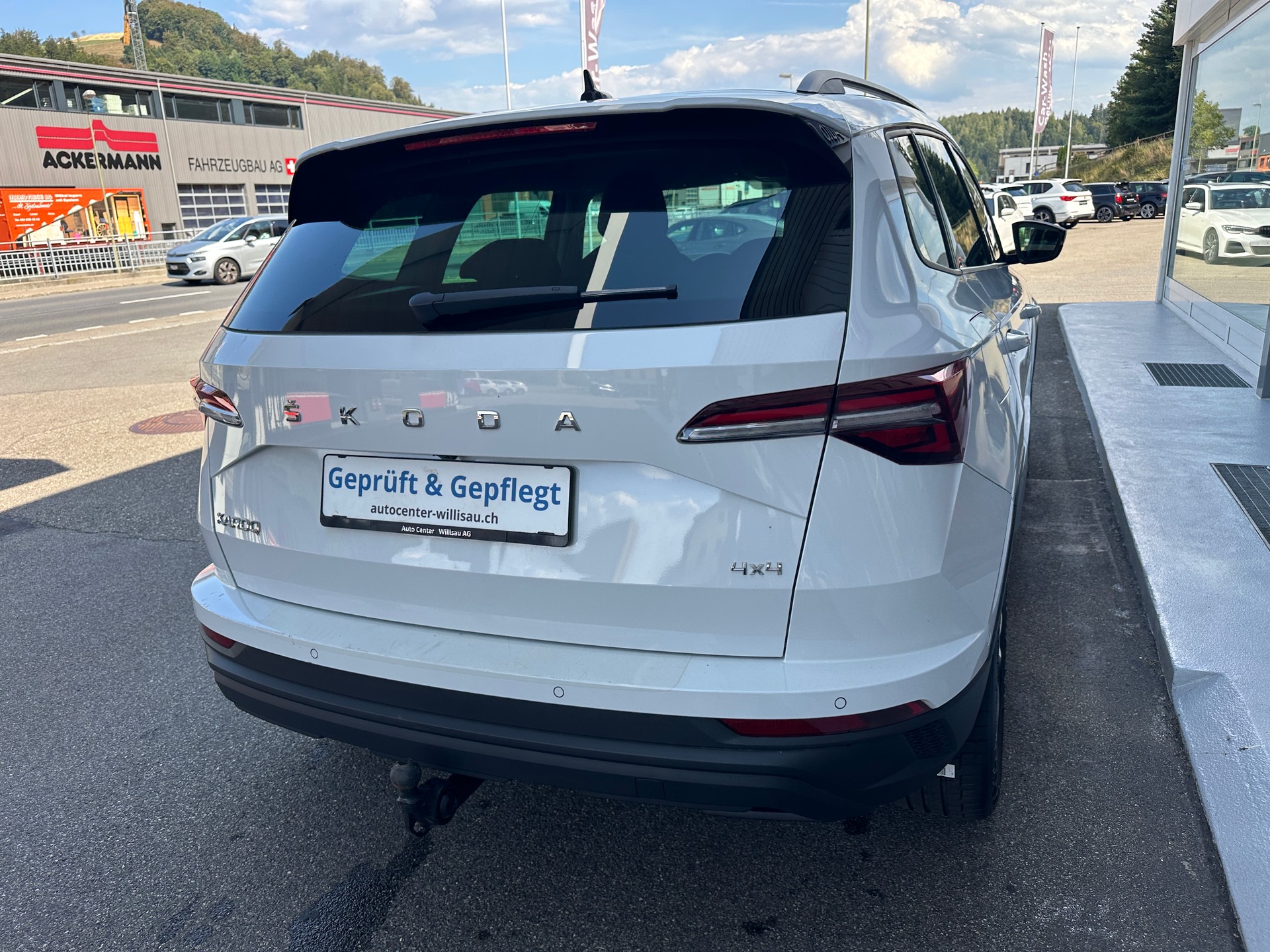 SKODA Karoq 2.0 TDI CR Style 4x4 DSG AHK 2.1 T-image-5
