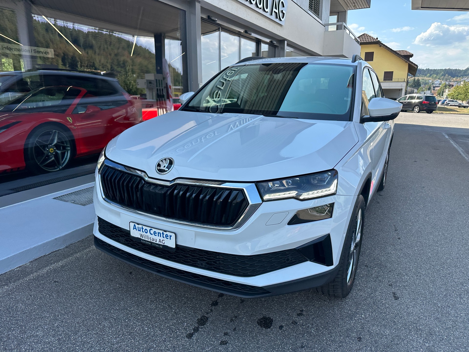 SKODA Karoq 2.0 TDI CR Style 4x4 DSG AHK 2.1 T-image-2