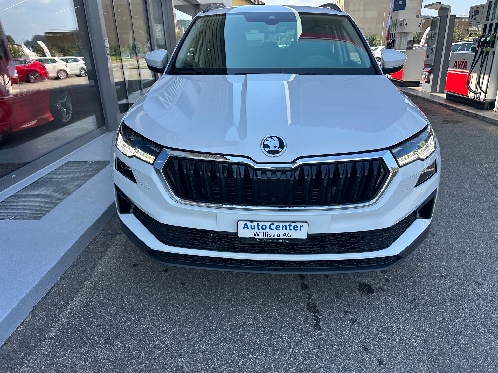 SKODA Karoq 2.0 TDI CR Style 4x4 DSG AHK 2.1 T-image-3
