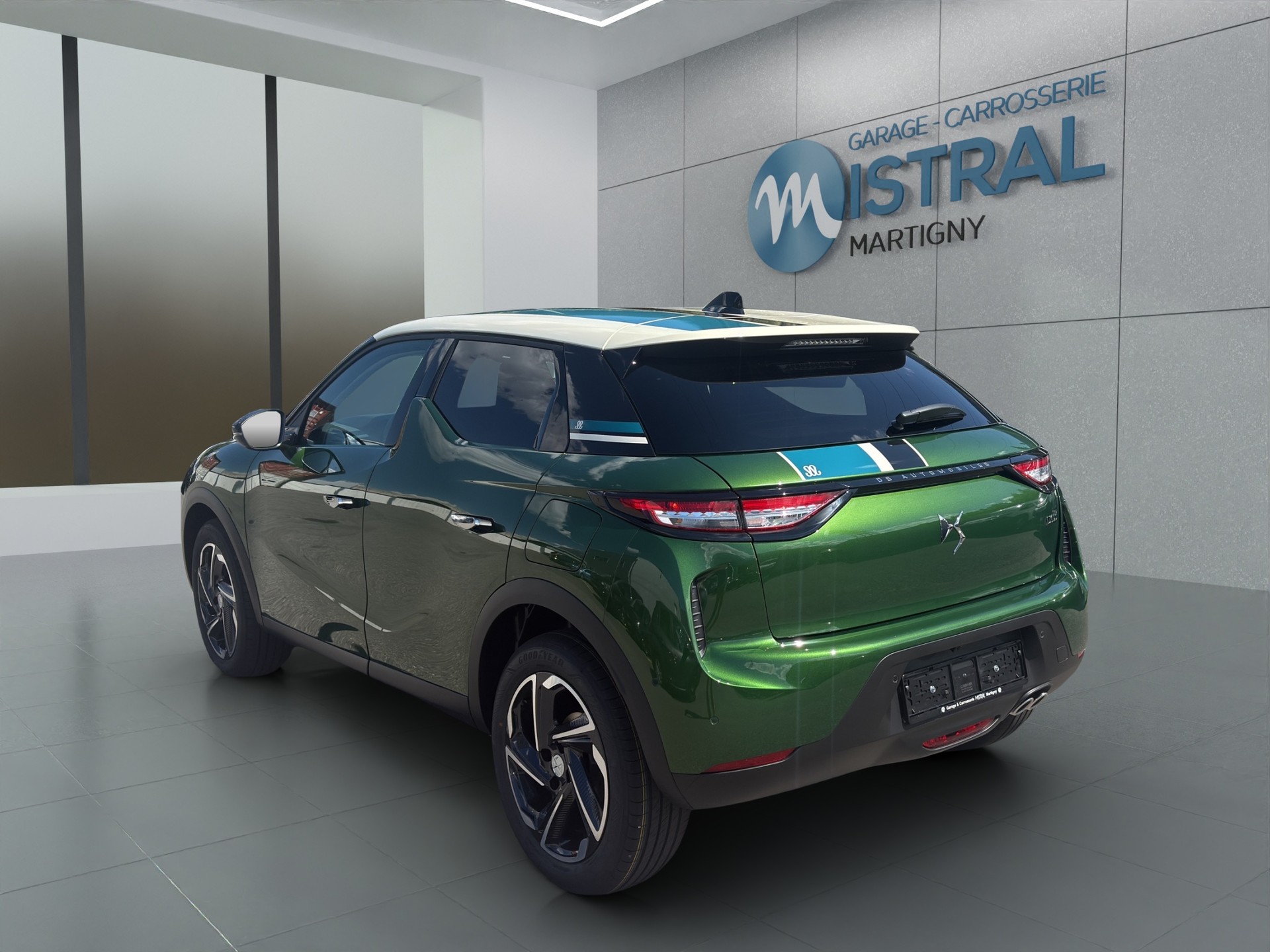 DS AUTOMOBILES 3 Crossback 1.2 Hybrid Maison Sarah Lavoine-image-2