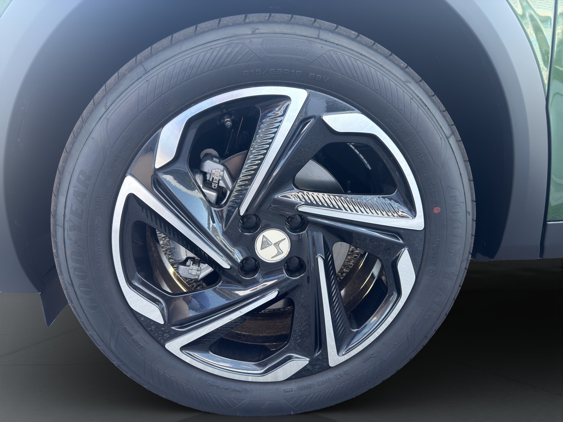 DS AUTOMOBILES 3 Crossback 1.2 Hybrid Maison Sarah Lavoine-image-19