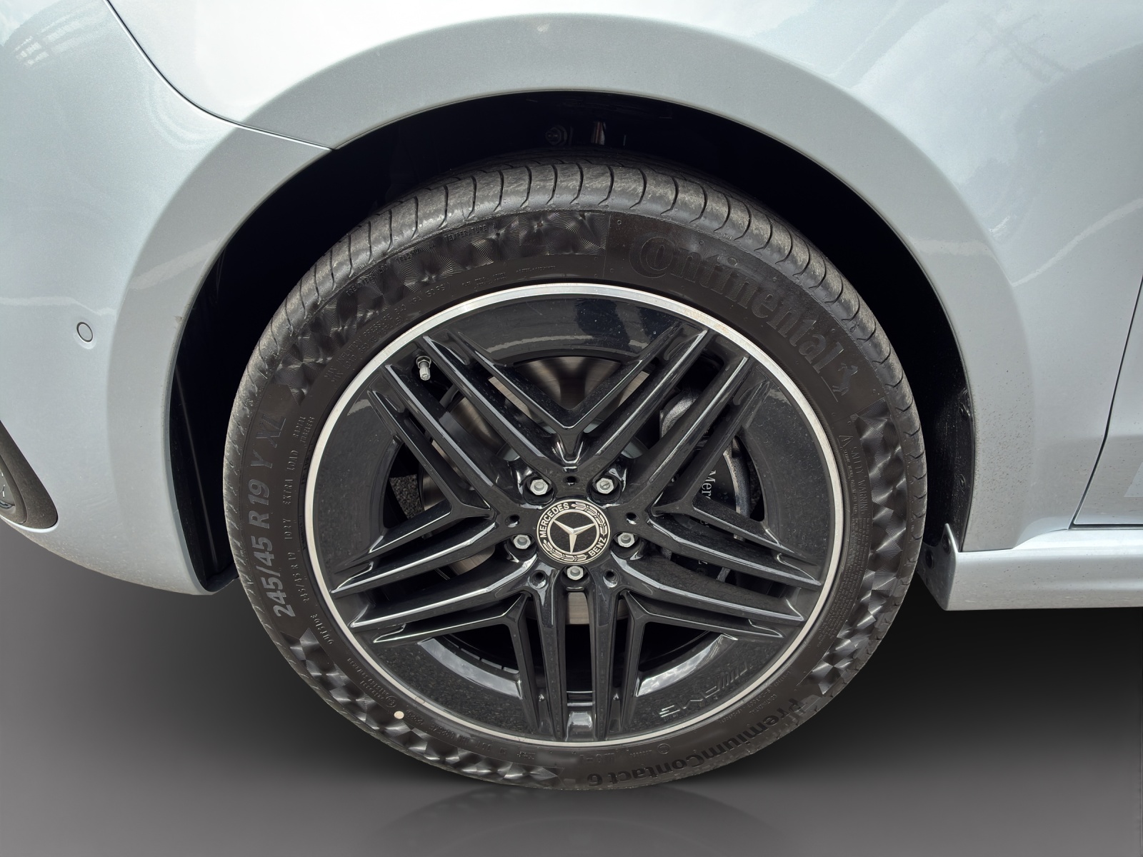 MERCEDES-BENZ V 300 d lang 4Matic Swiss Edition 9G-Tronic-image-12