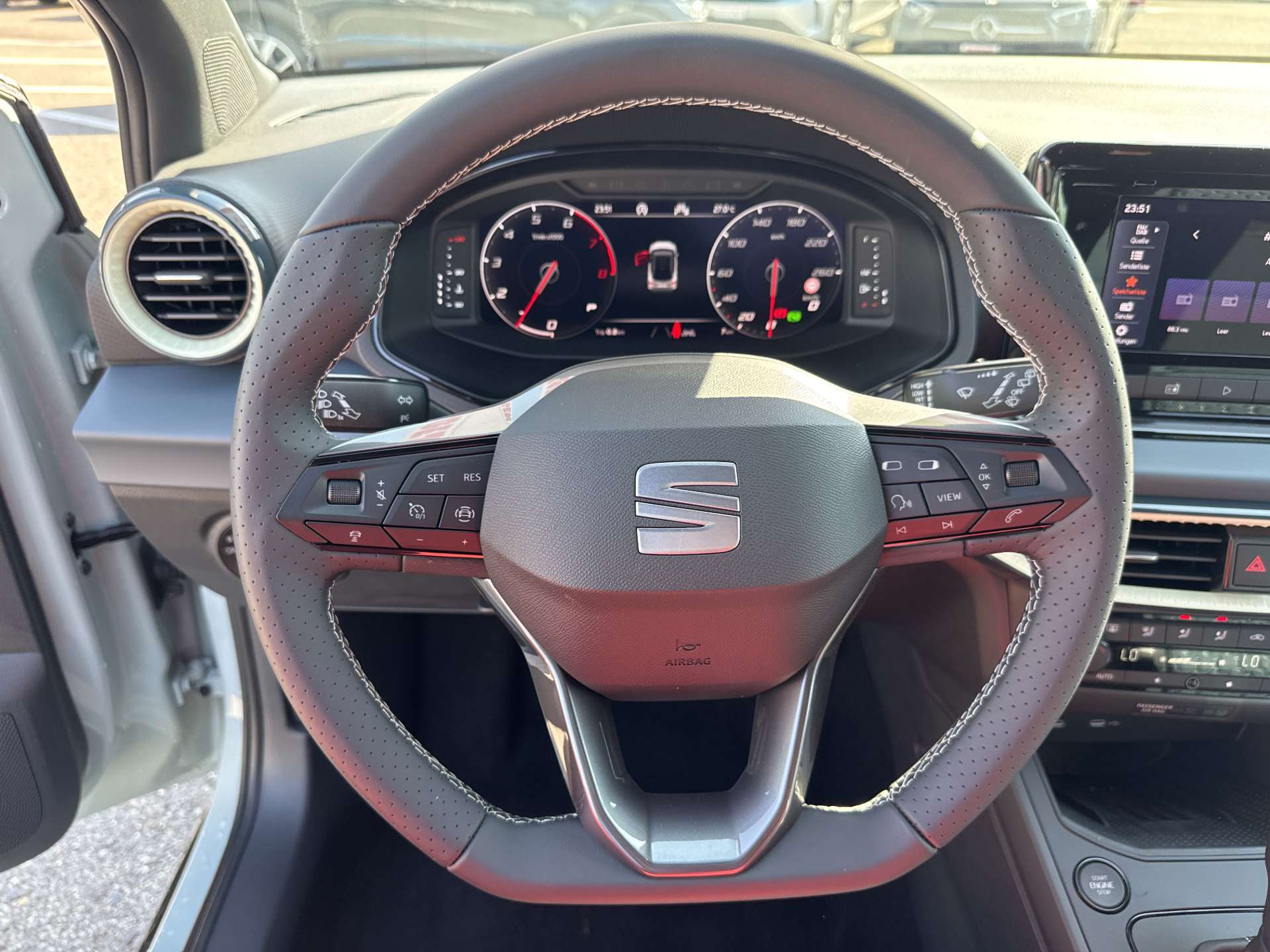 SEAT Arona 1.0 TSi Eco Style DSG-Automat-image-15