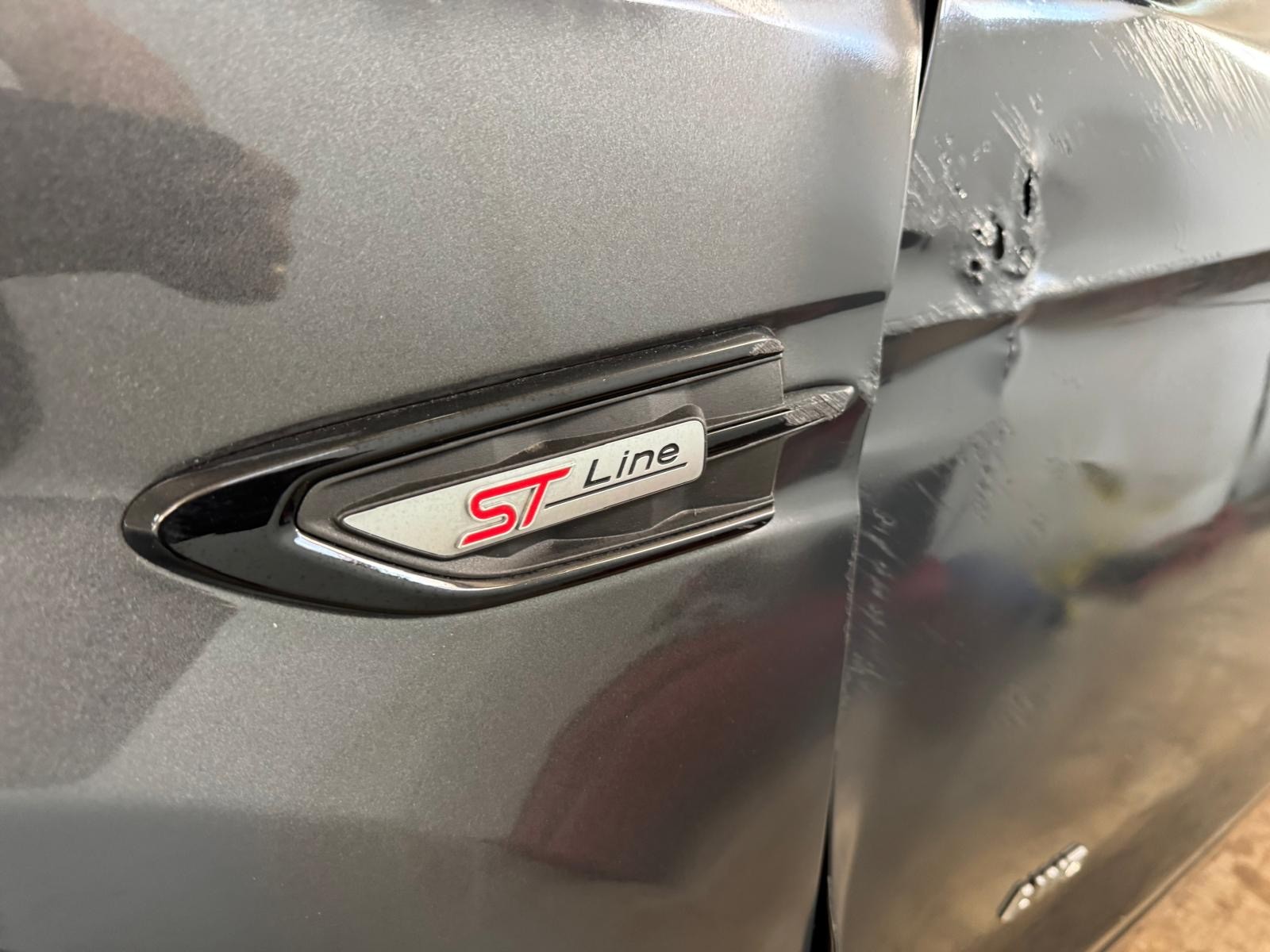 FORD Kuga 2.0 TDCi ST Line High 4WD PowerShift-image-14