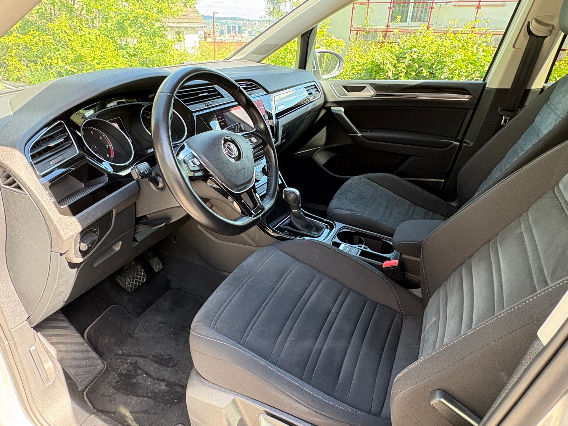 VW 1.4 TSI Highline-image-1