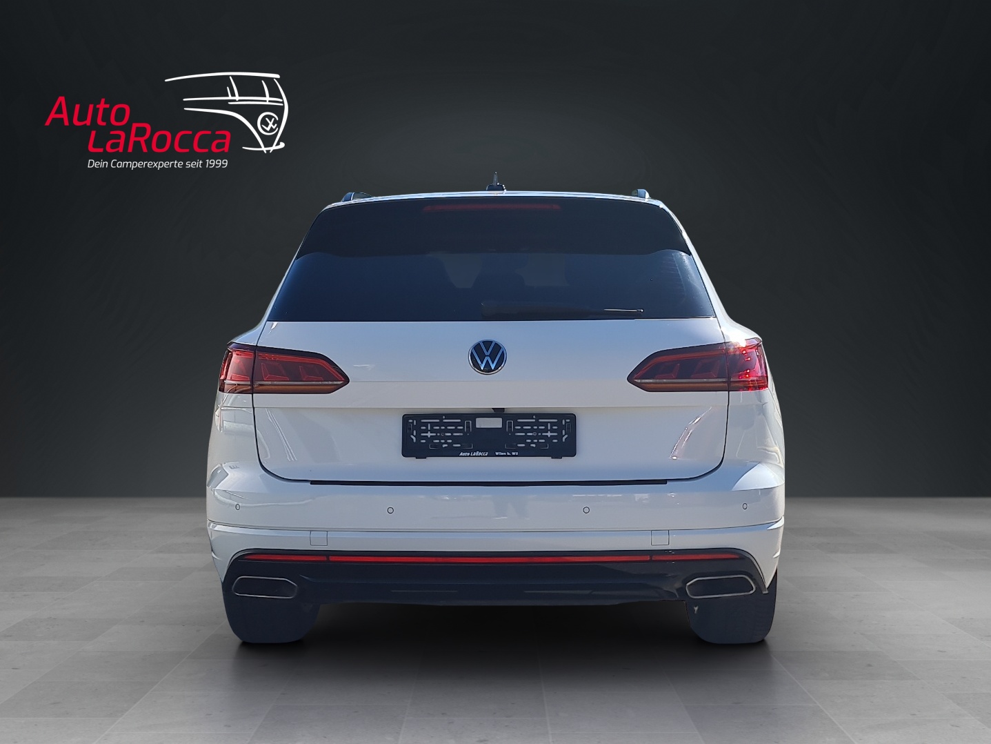 VW Touareg 3.0 TSI R-Line Tiptronic-image-3