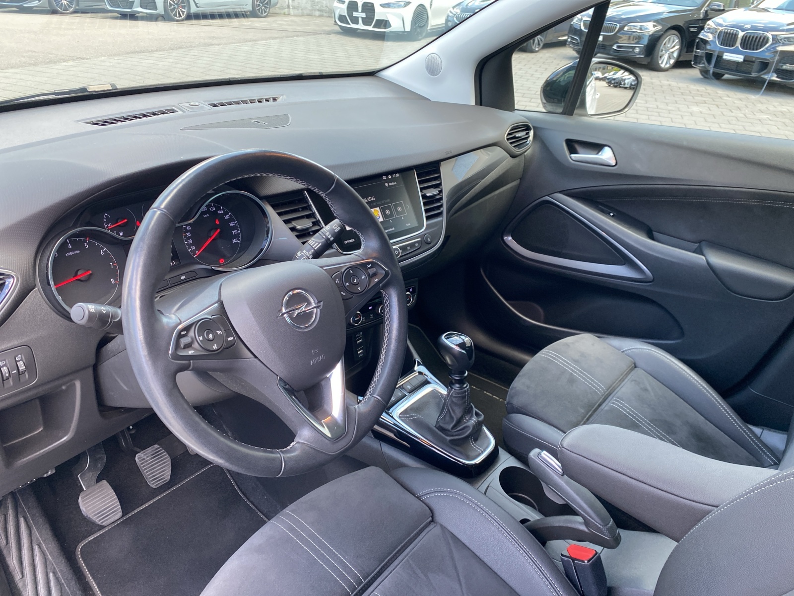 OPEL Crossland 1.2 T Elegance-image-21