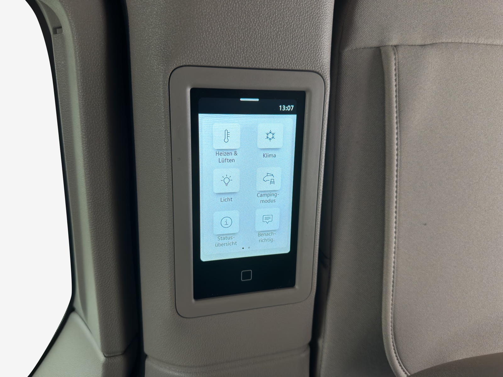 VW California 2.0 TDI Beach Tour-image-15