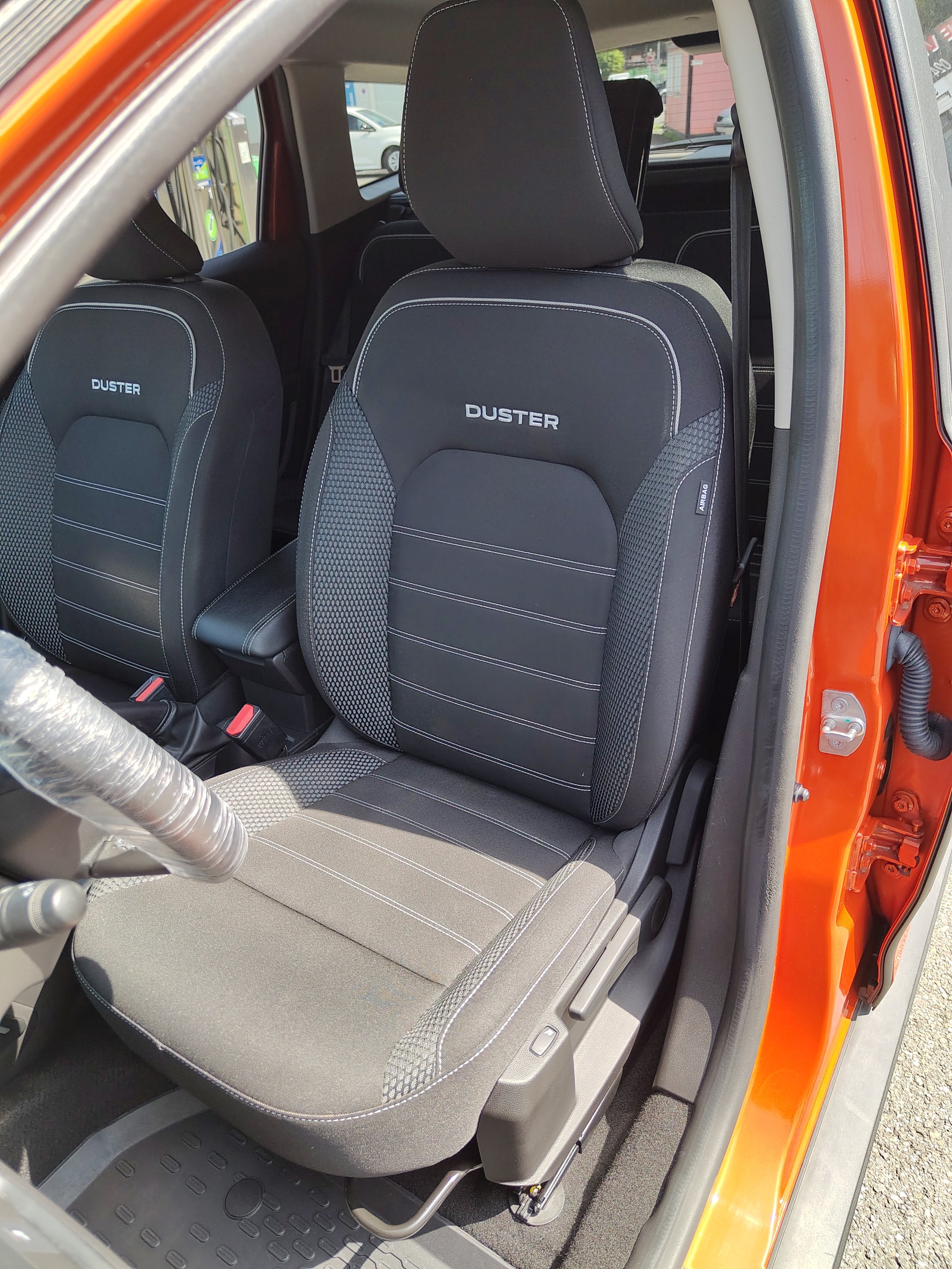 DACIA Duster TCe 150 Journey+ 4x4-image-5