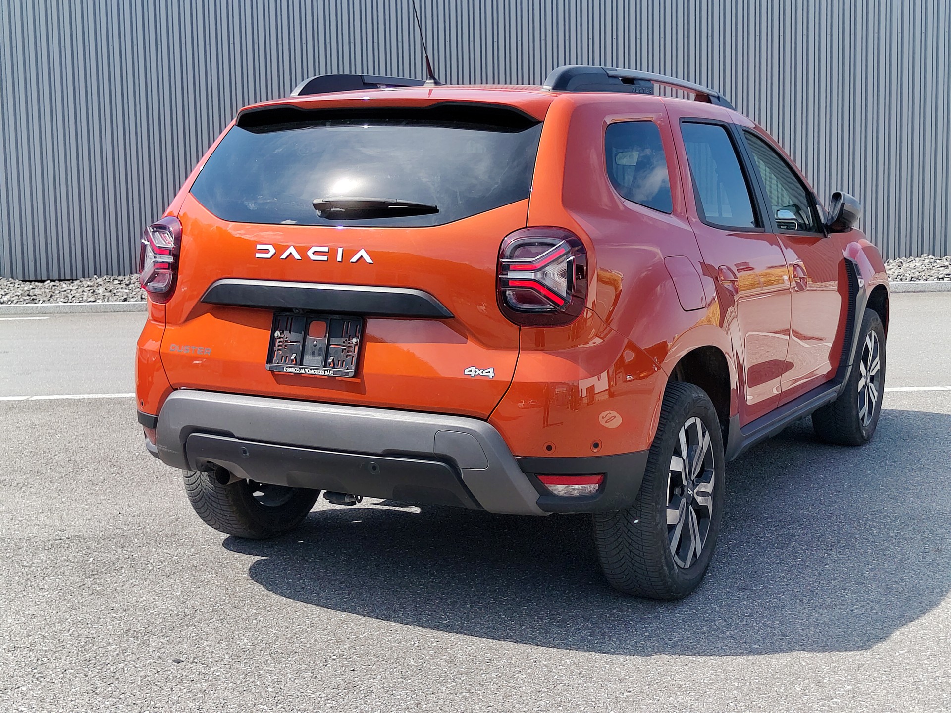 DACIA Duster TCe 150 Journey+ 4x4-image-3