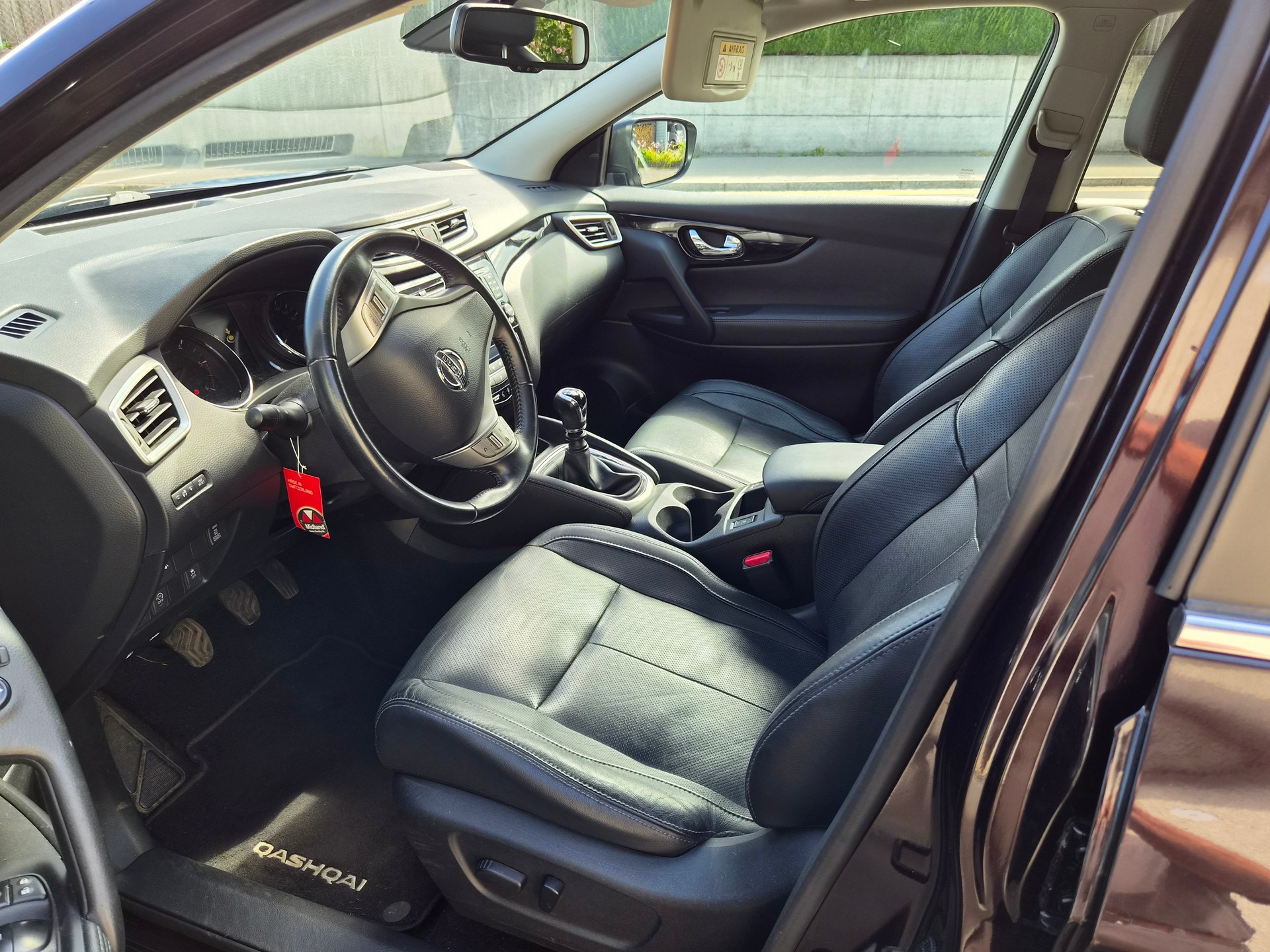 NISSAN Qashqai 1.6 dCi tekna ALL-MODE 4x4-image-3