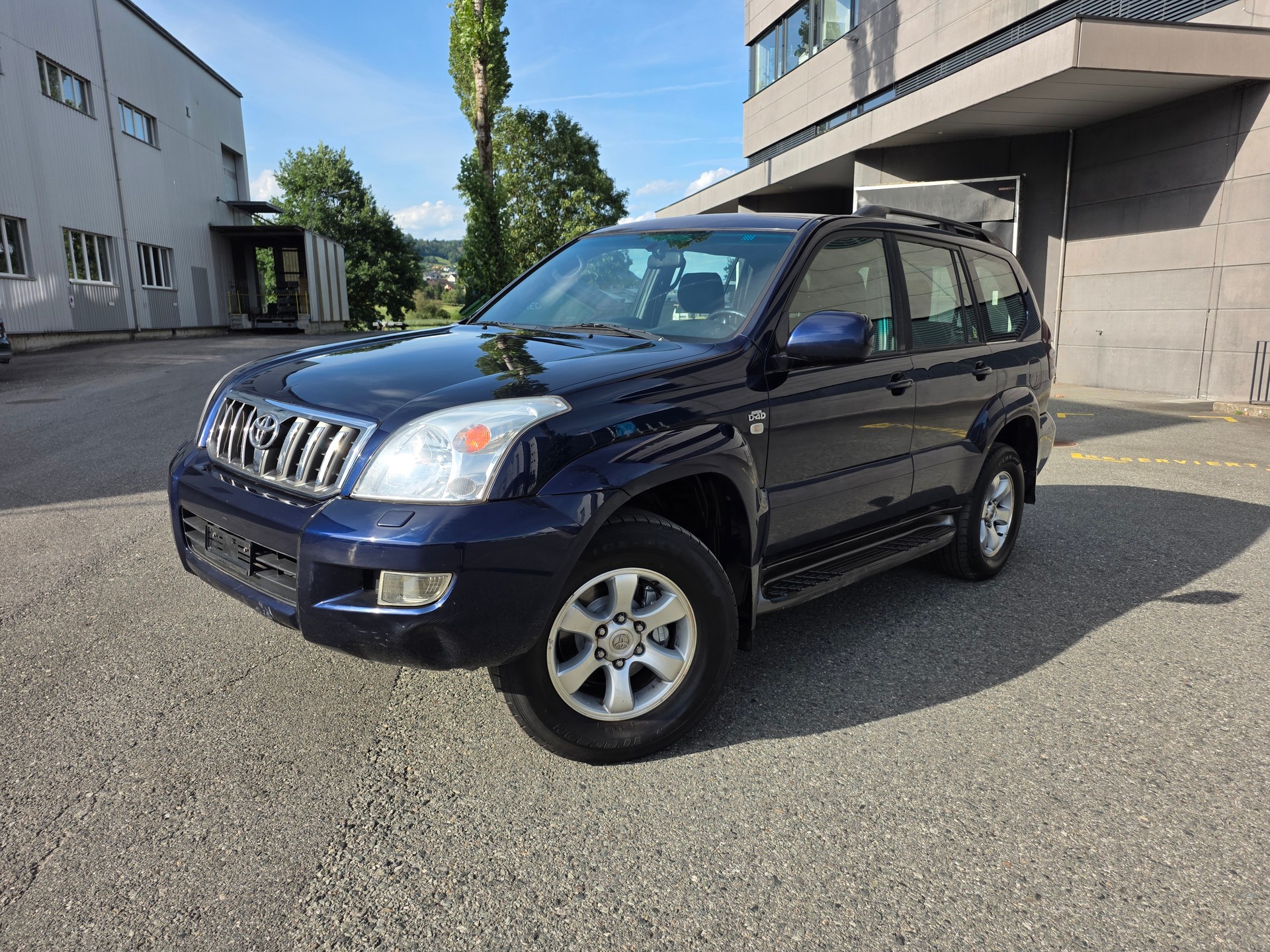 TOYOTA LAND CRUISER-image-6